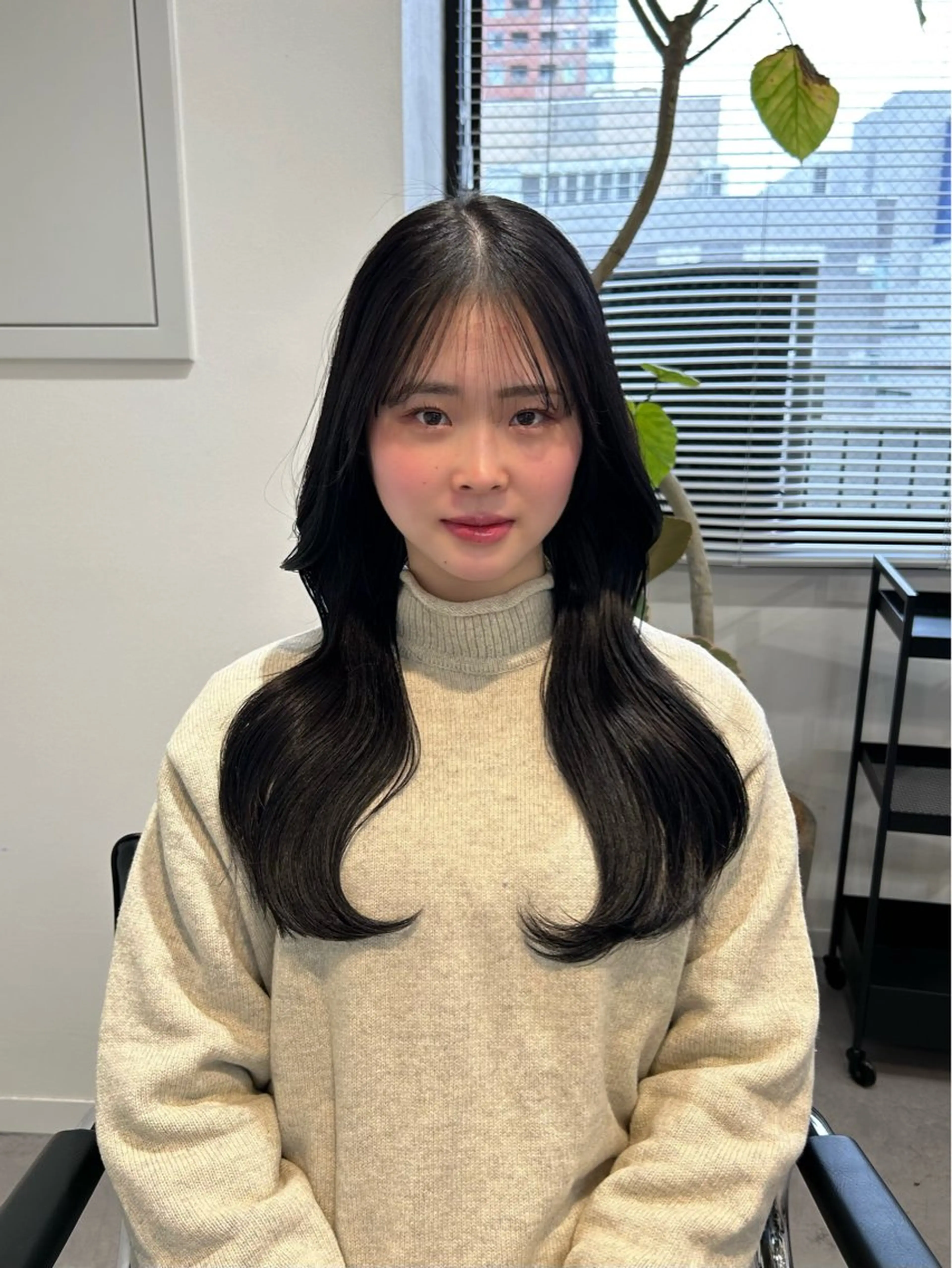 セミロング カラー くびれヘア レイヤーカット ❤️ショートカット ・顔周りカット❤️のヘアスタイル