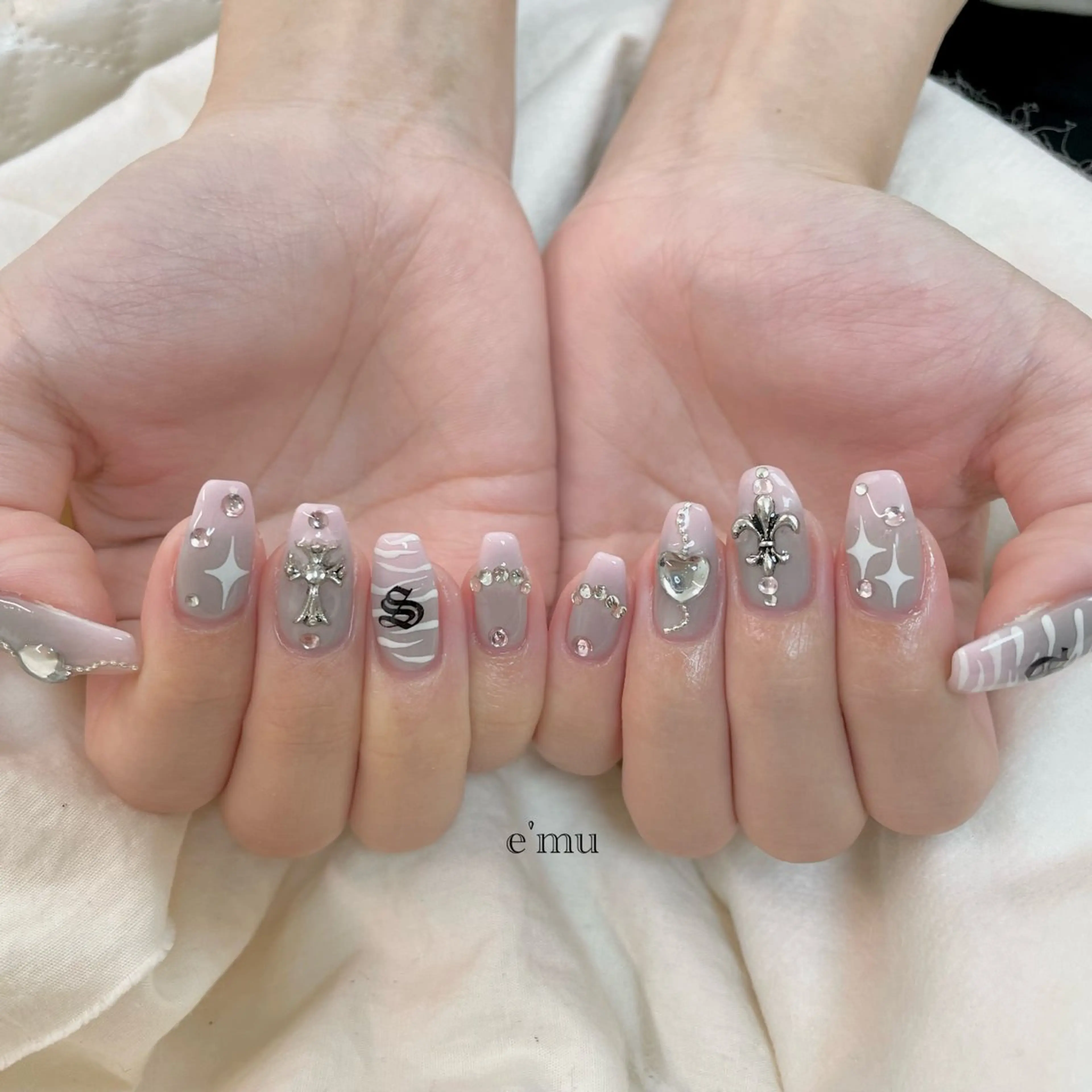 ネイル ピンク ハンドネイル nail salon e'mu💐のネイルデザイン