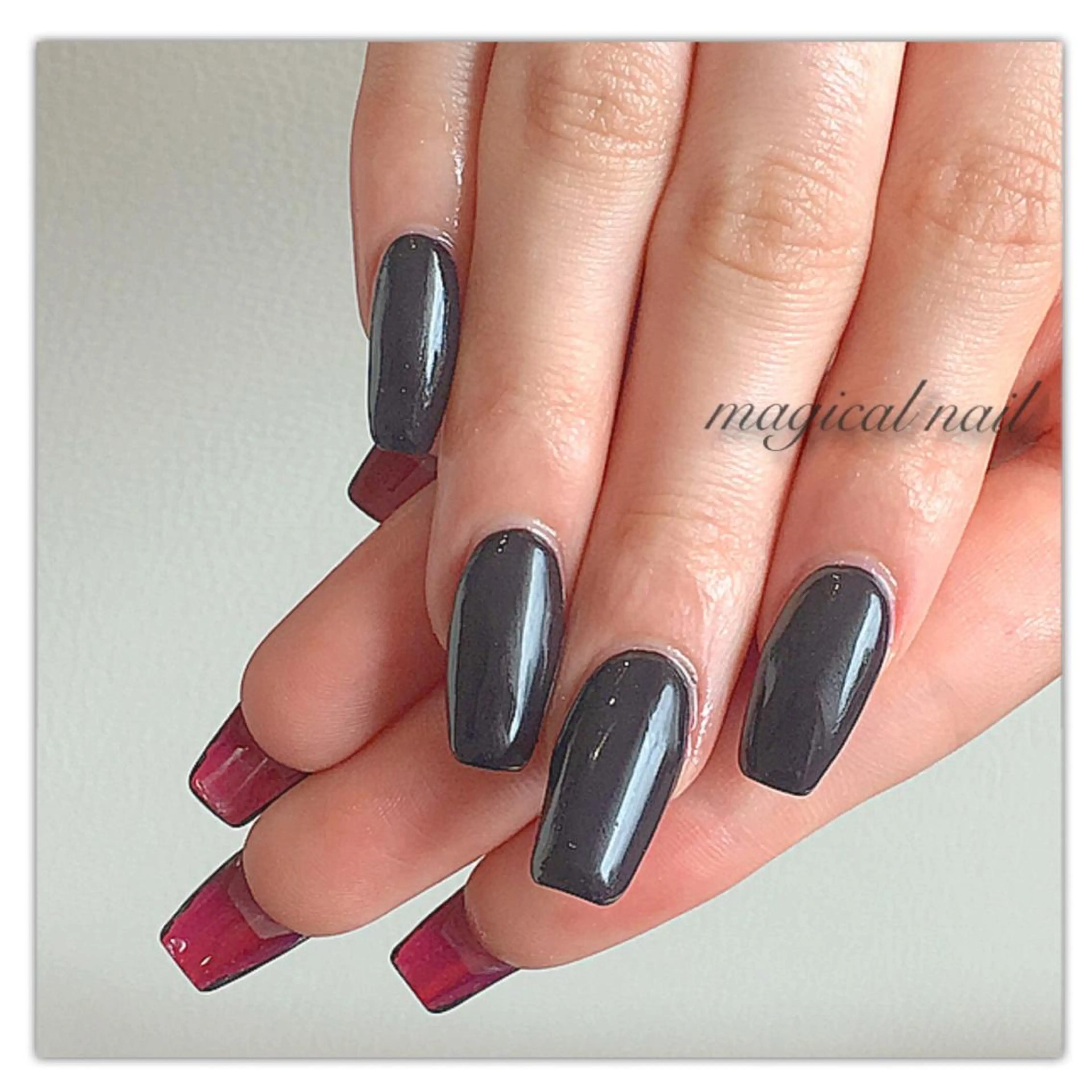 ネイル 赤色 ハンドネイル magical nailのネイルデザイン