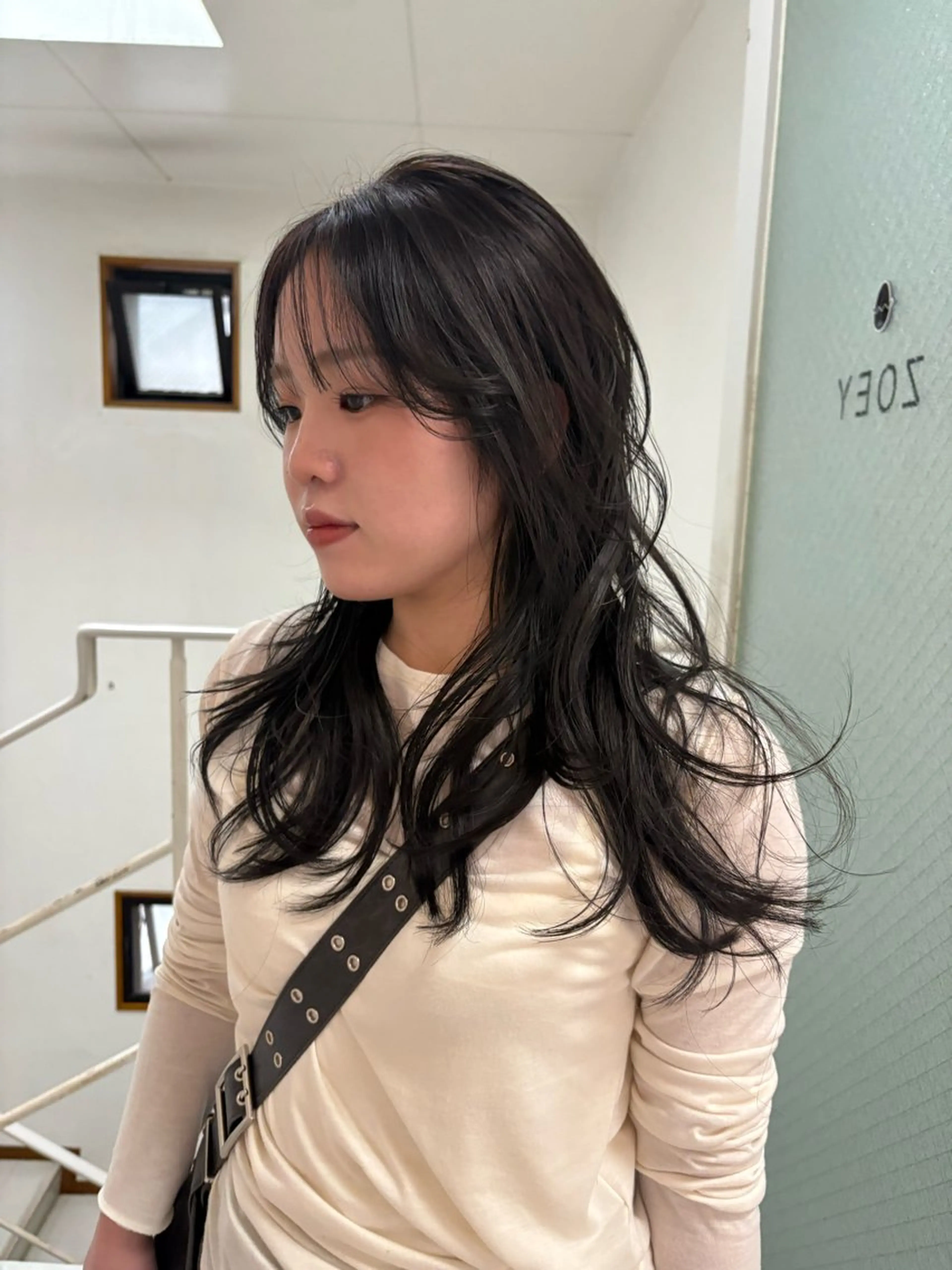 ロング レイヤーカット ヘアカラー Zoey kannaのヘアスタイル