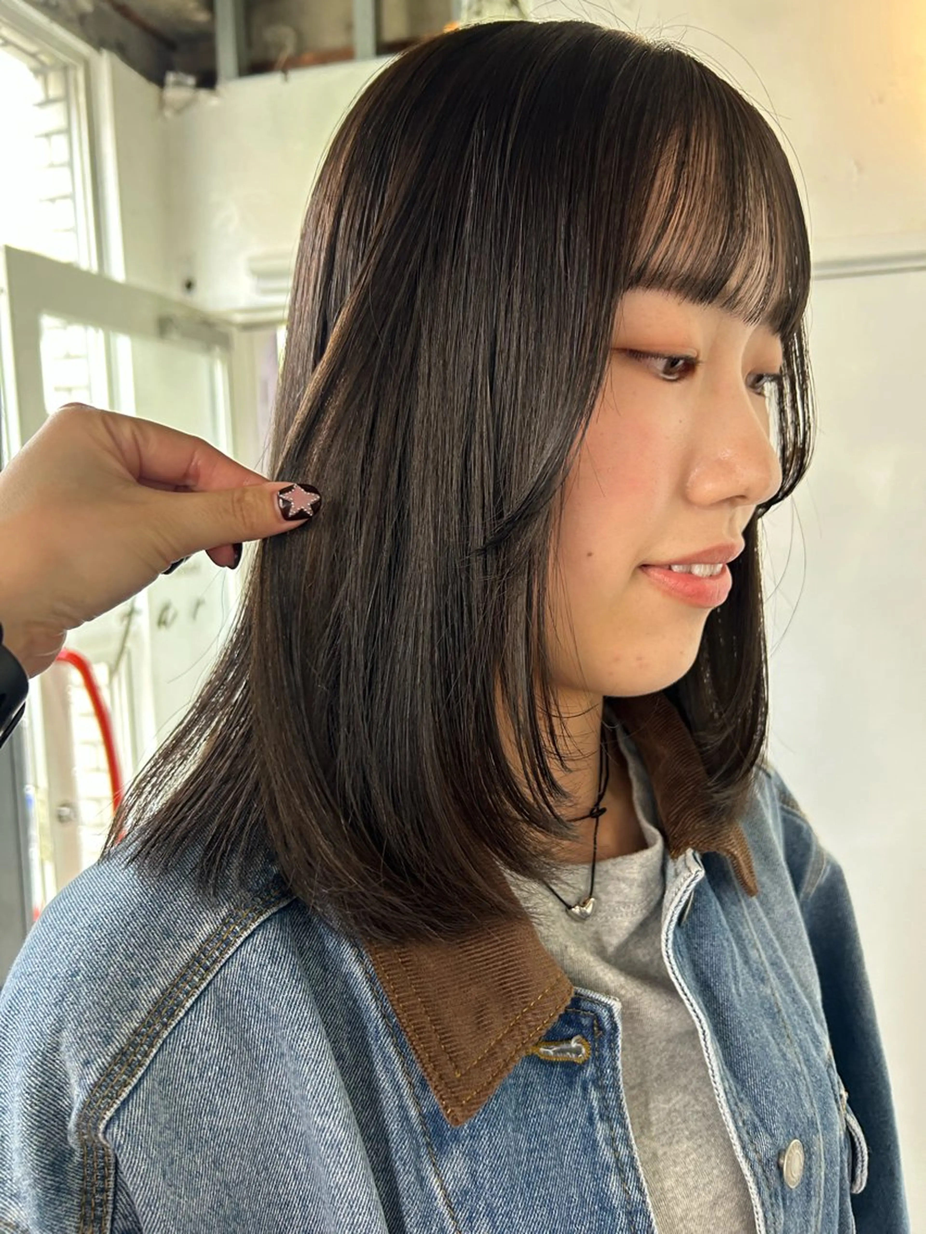 ミディアム カラー レイヤーカット カット ヘアカラー 小川真歩/パーマ /暖色オリーブのヘアスタイル