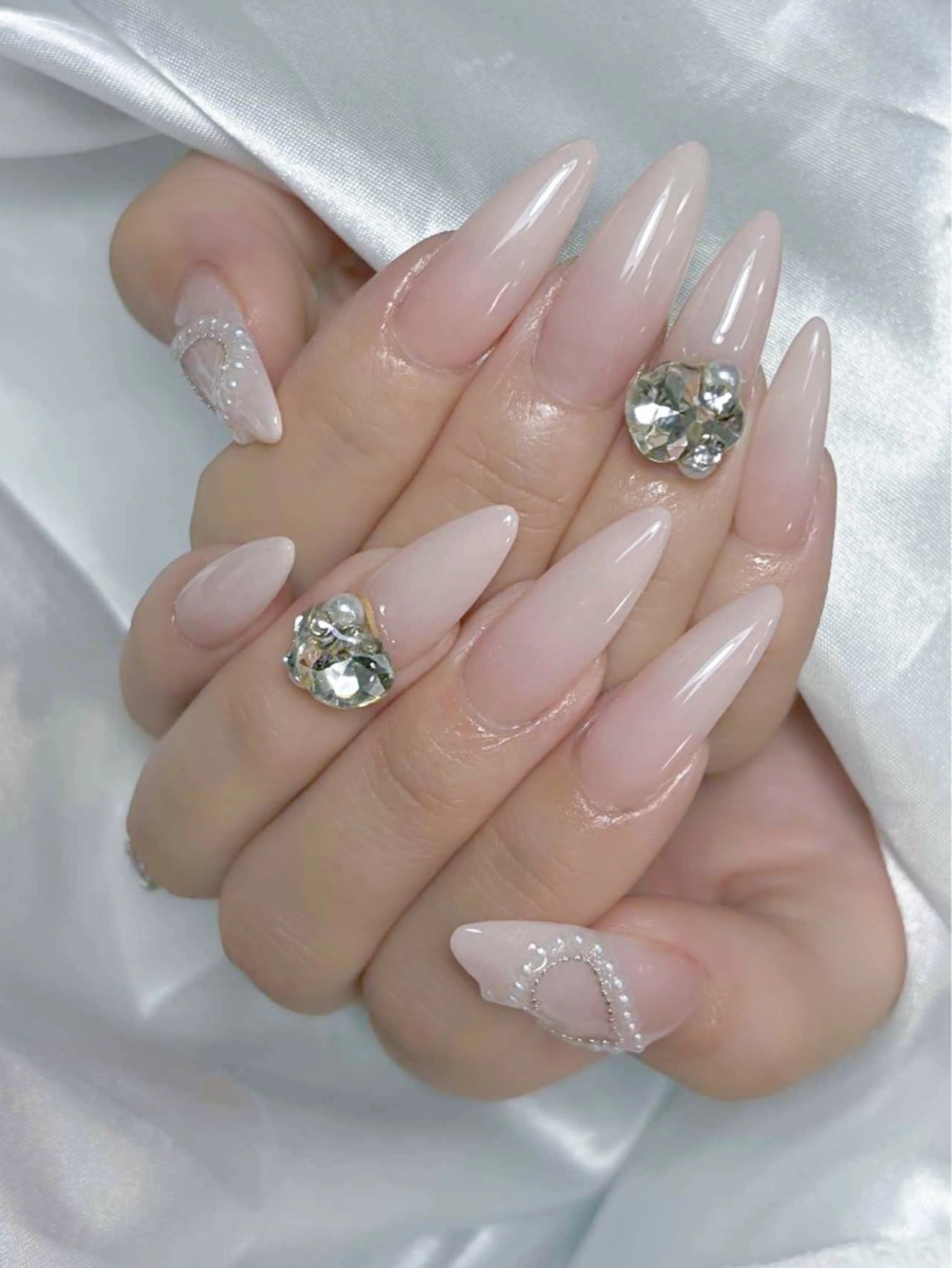 ネイル ハンドネイル LEELA NAIL STUDIO所属・LEELA NAIL STUDIOのネイルデザイン