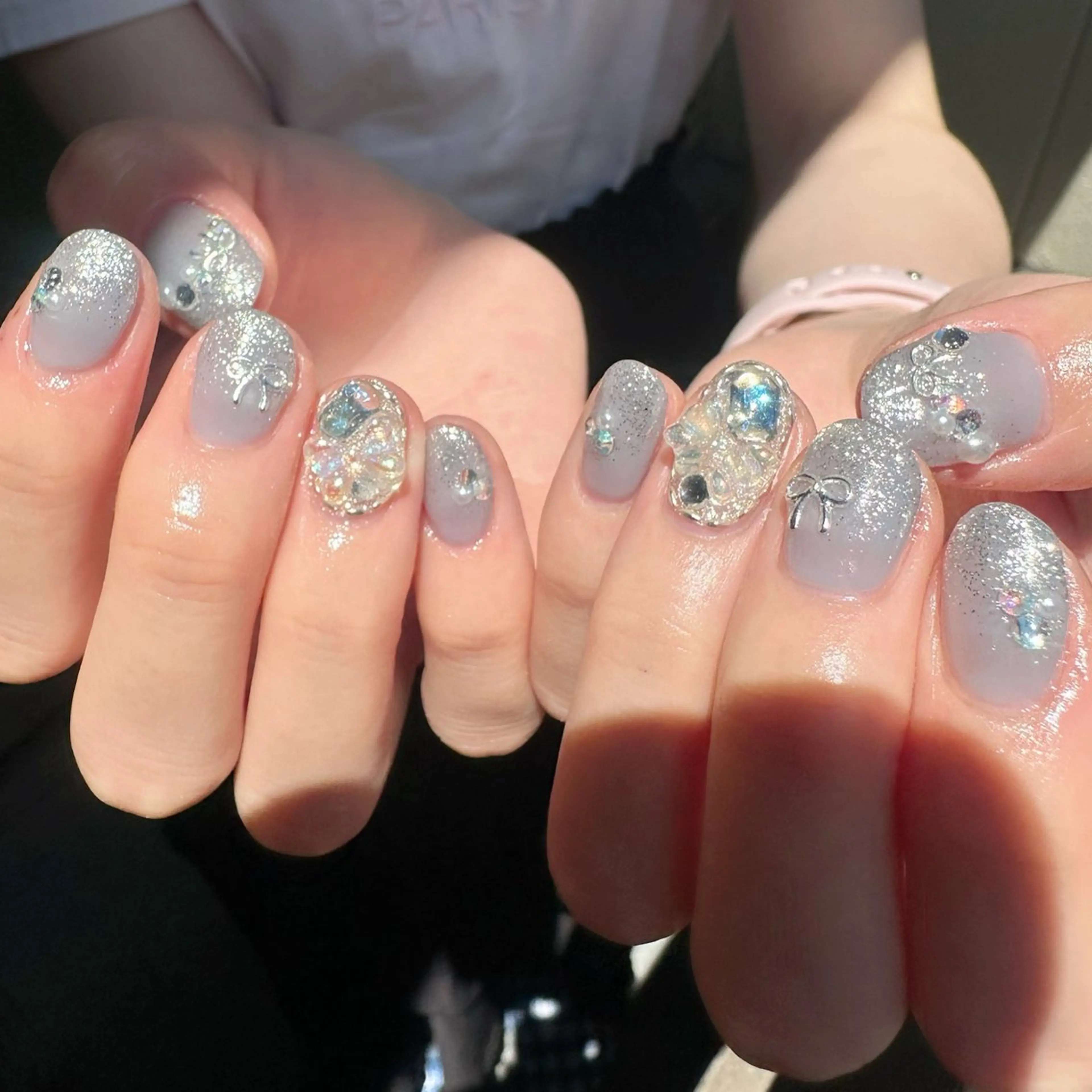 ネイル クリアネイル 氷ネイル・うるうるネイル 韓国ネイル ラメ(グリッター) 水色 🪞KAPE NAIL 🪞のネイルデザイン