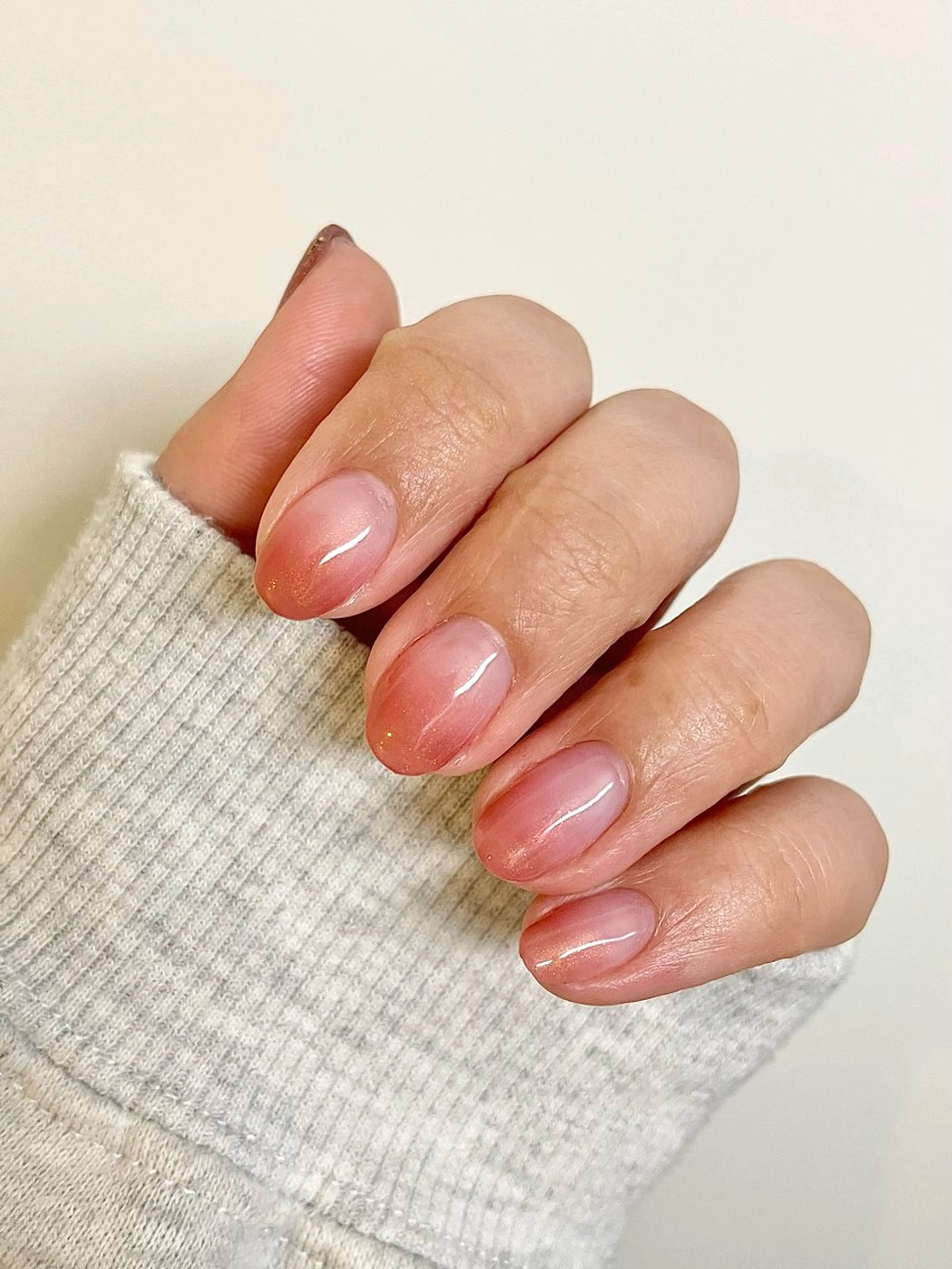ネイル グラデーション シンプルネイル yuki .のネイルデザイン
