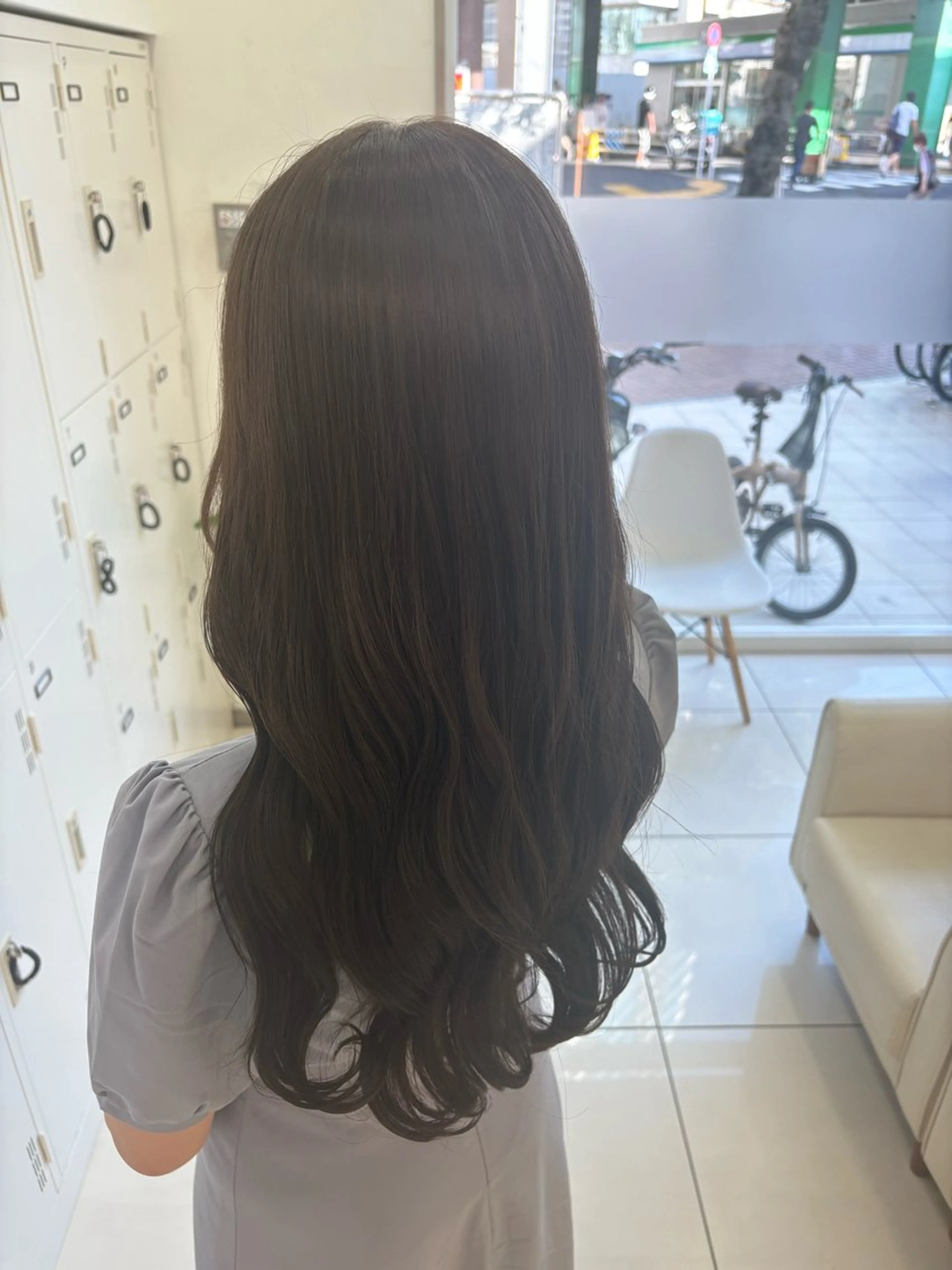 ロング カラー ショートボブ バレイヤージュ ベージュカラー ブリーチ ケアブリーチ ヘアカラー トリートメント 髪質改善/艶カラー/ メンズパーマ/鈴木のヘアスタイル