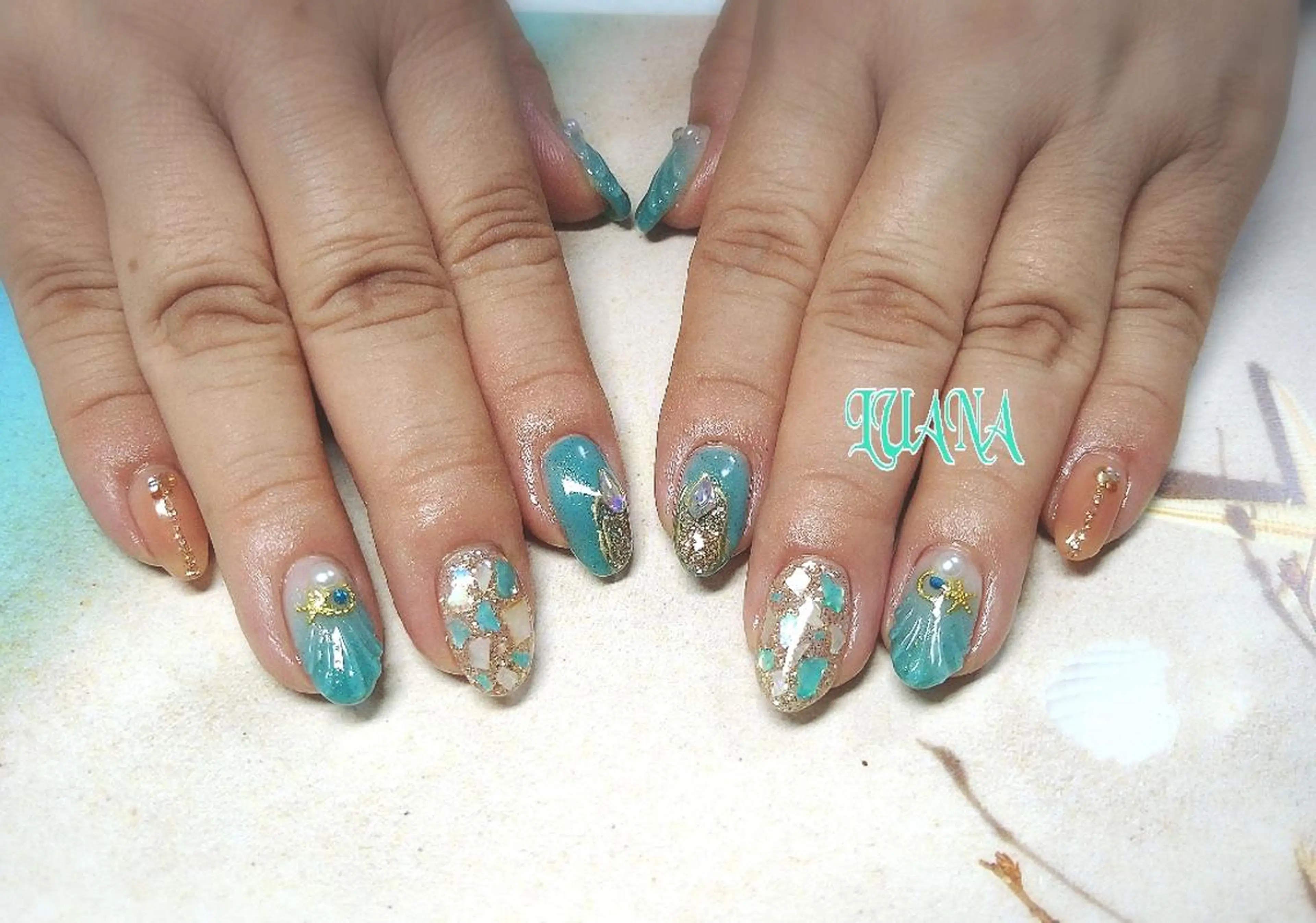 ネイル ハンドネイル LUANA  TAKAHASHIのネイルデザイン