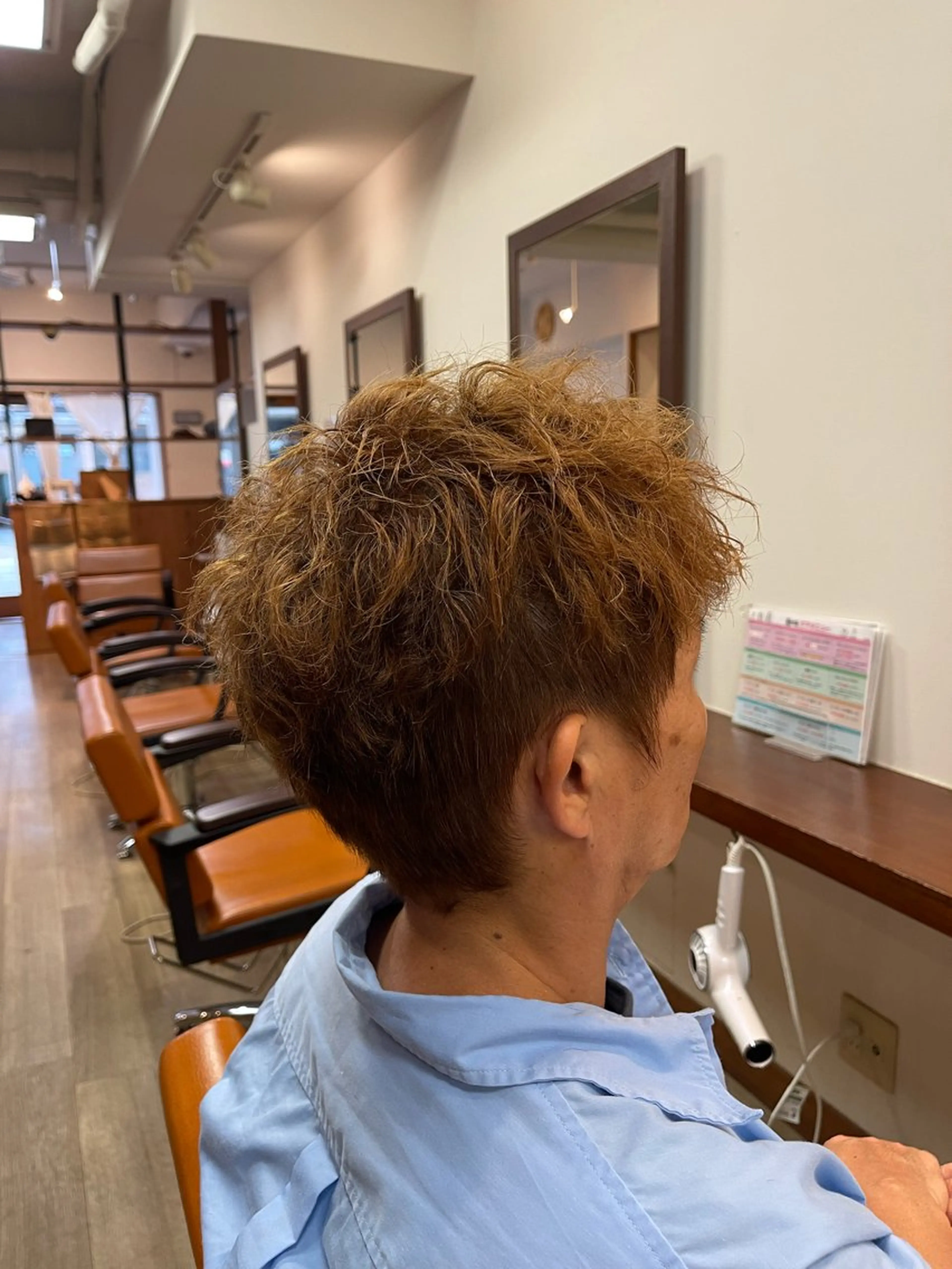 ショート ベリーショート ショートヘア chill out 甲斐千尋のヘアスタイル