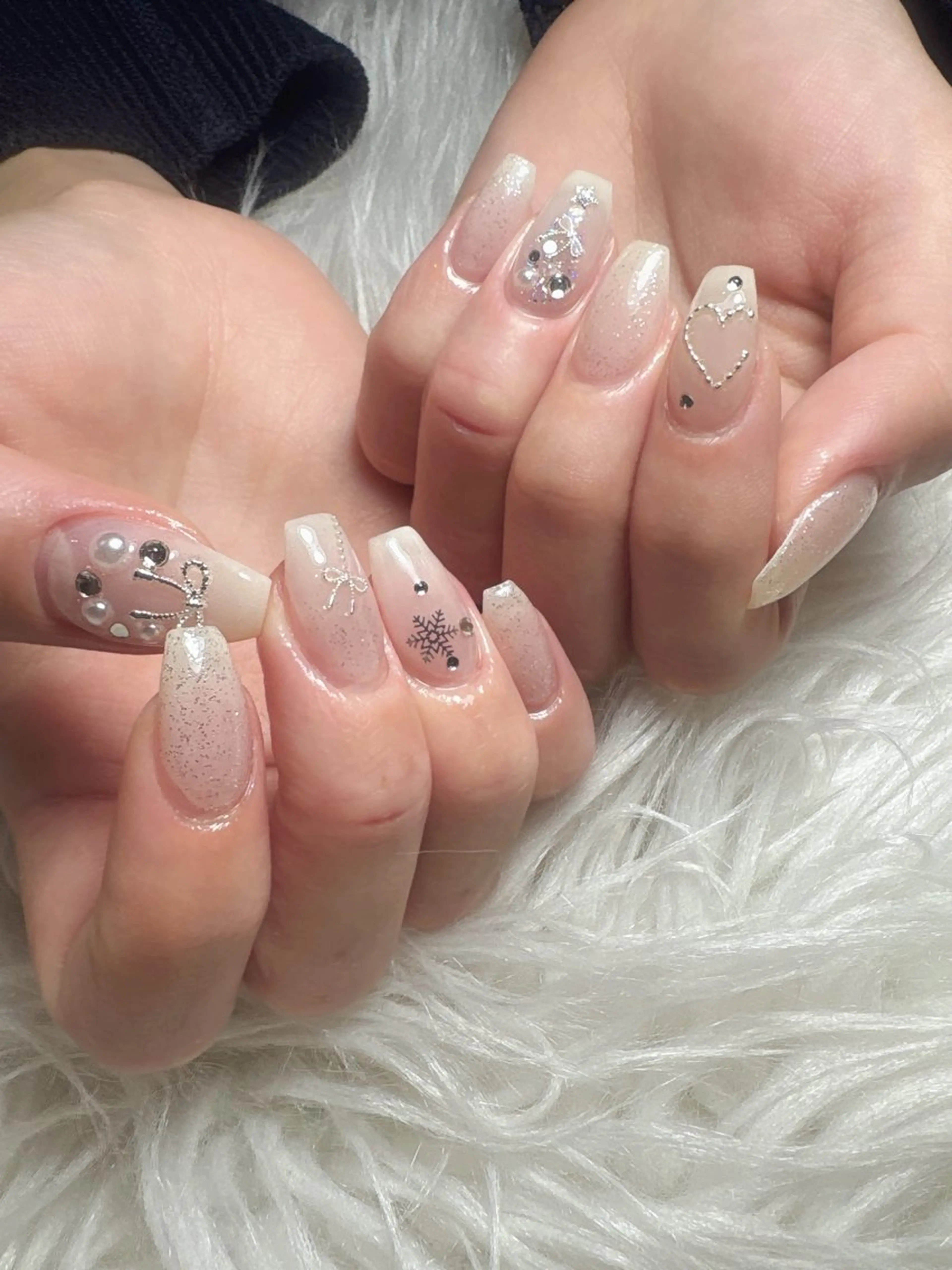ネイル フラッシュネイル 冬ネイル クリスマス ハンドネイル Fukuda シュウのネイルデザイン