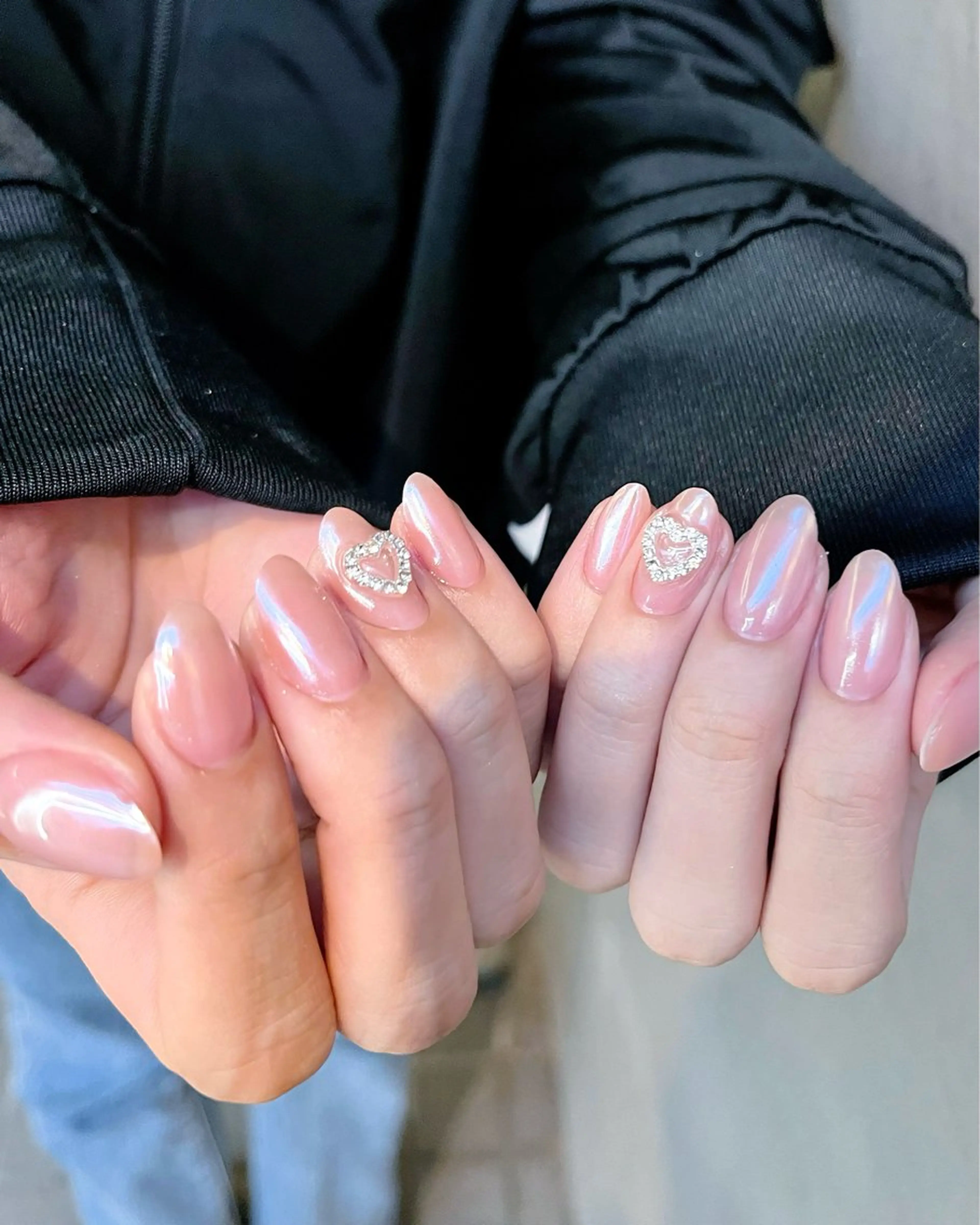 ネイル オーロラネイル ガーリー ミラーネイル オフィスネイル ピンク ハンドネイル 🎀NAIL🎀 AI🪄︎︎◝✩のネイルデザイン