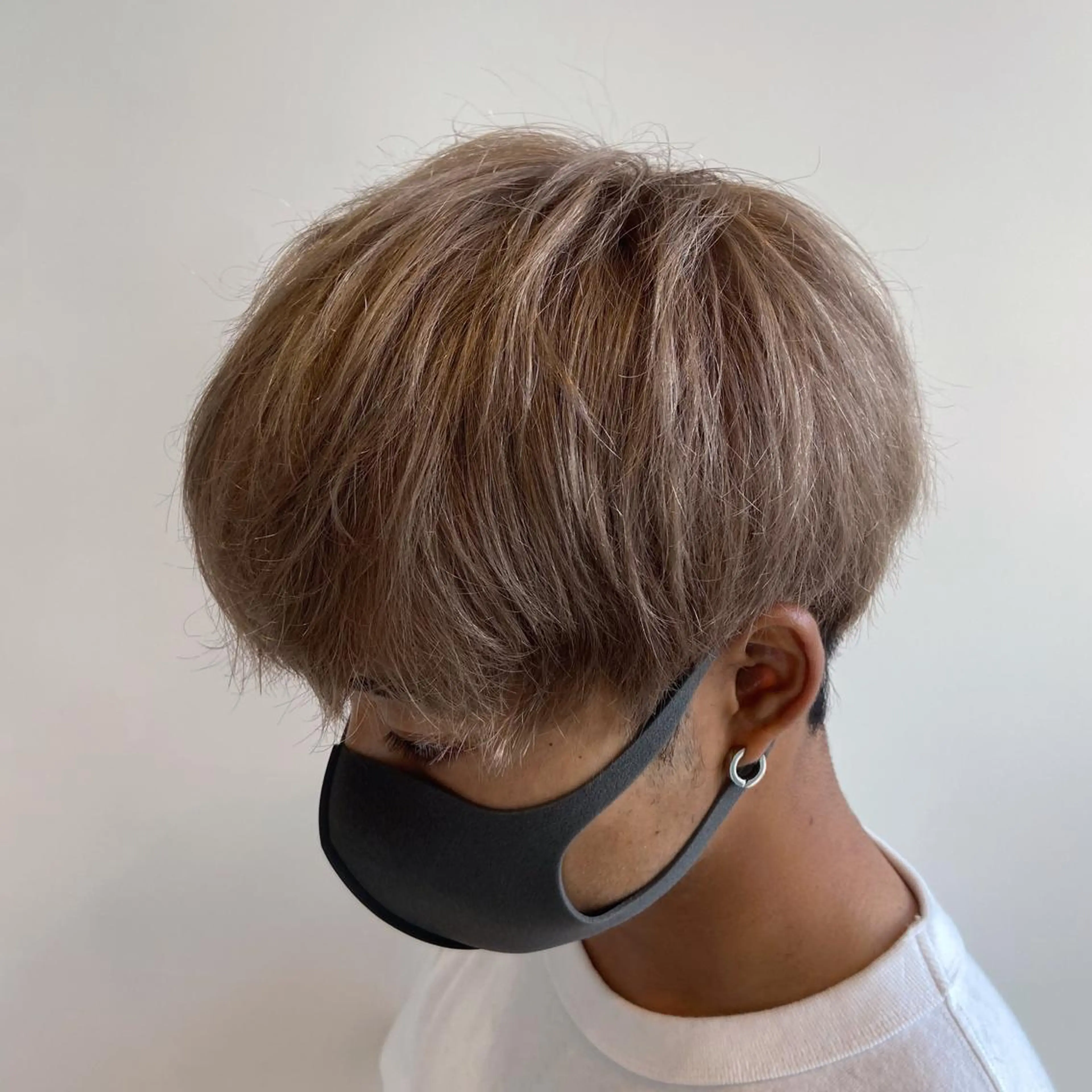 カラー メンズ メンズハイトーン ハイトーンカラー カット ヘアカラー トリートメント メンズ縮毛矯正 ♠️店長下平隼人のヘアスタイル