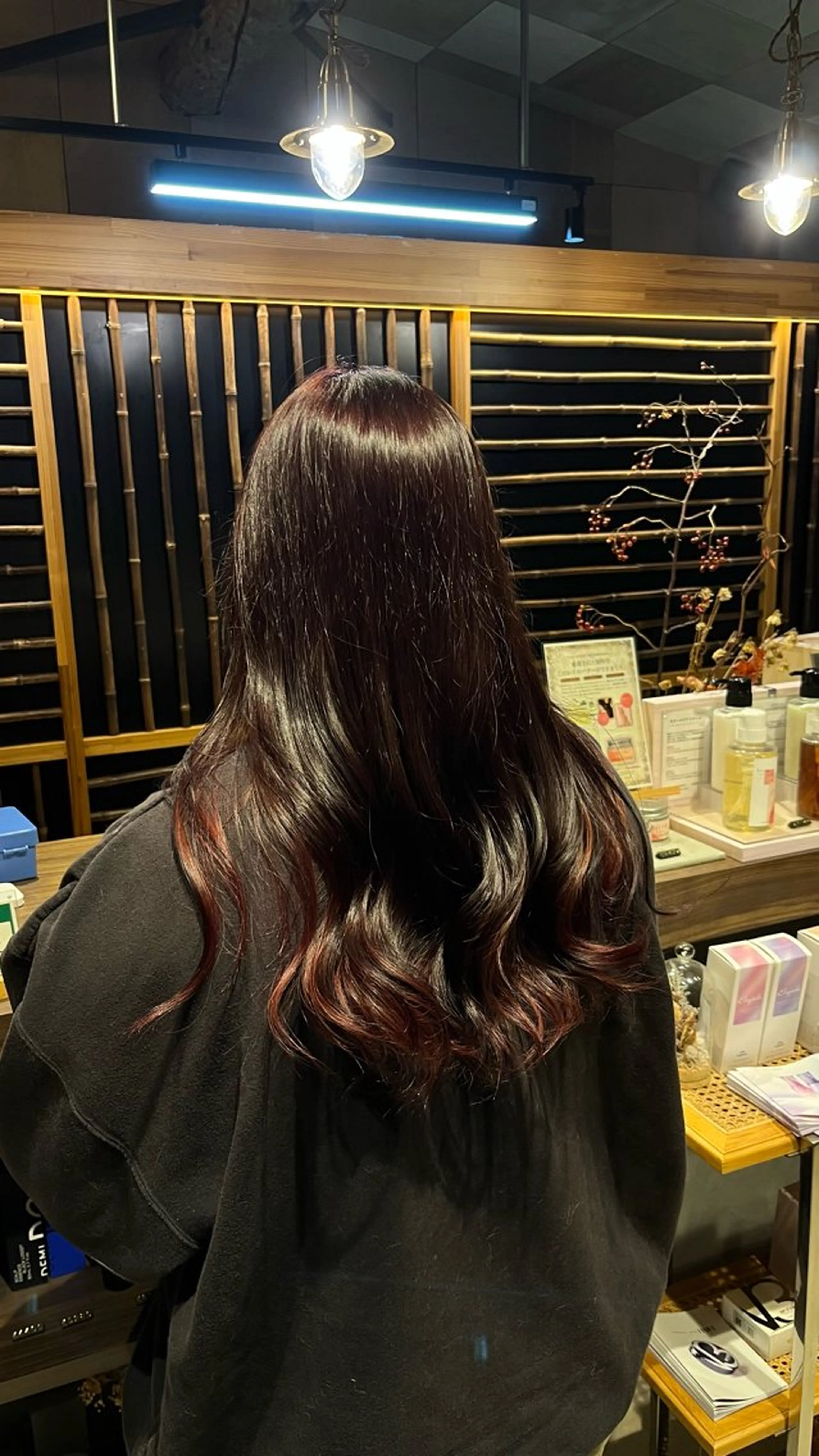 ロング ヘアカラー 唐澤 芽生のヘアスタイル
