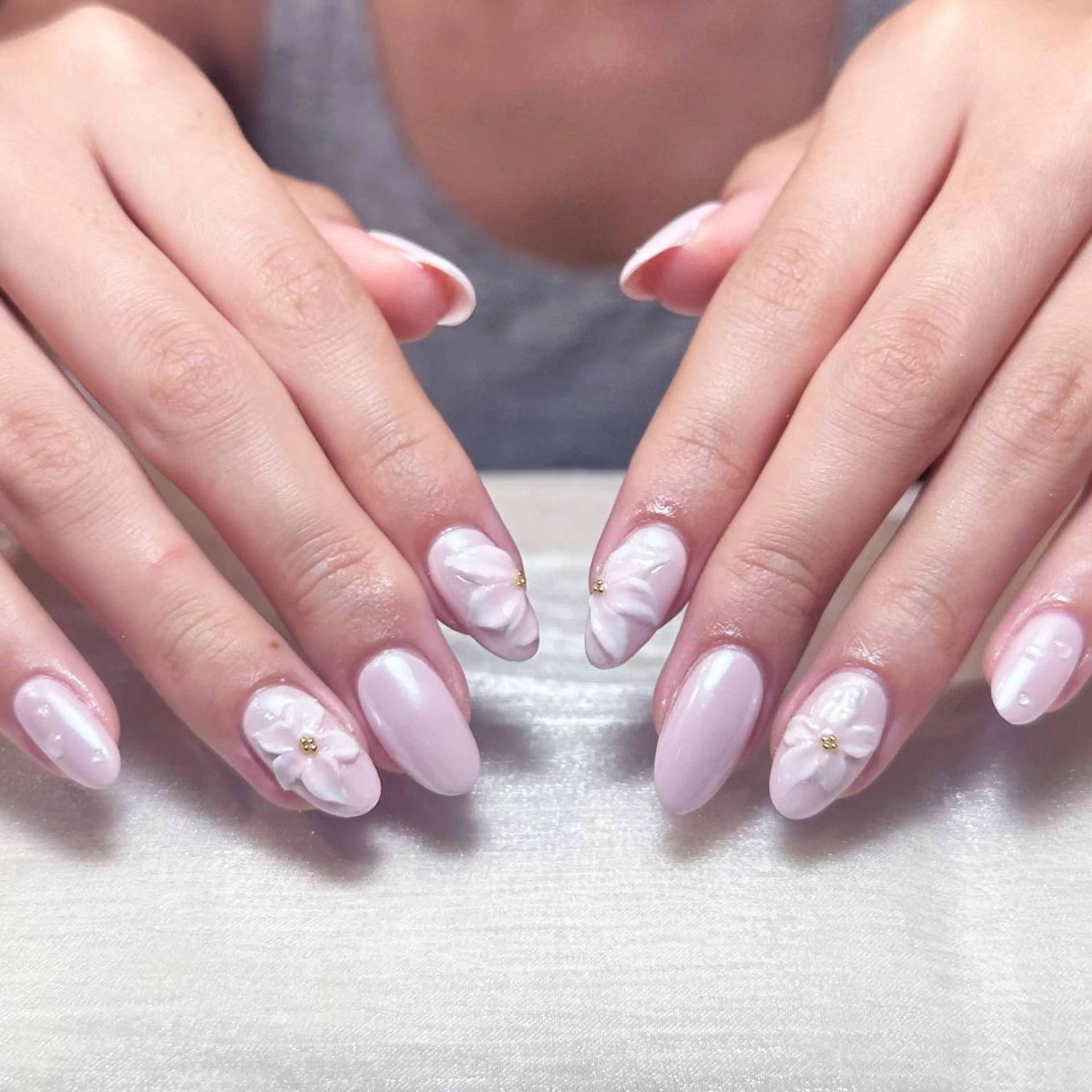 ネイル アートネイル オーロラネイル ガーリー キラキラネイル 韓国ネイル ハンドネイル ハンドケア DIAMOND 💅のネイルデザイン