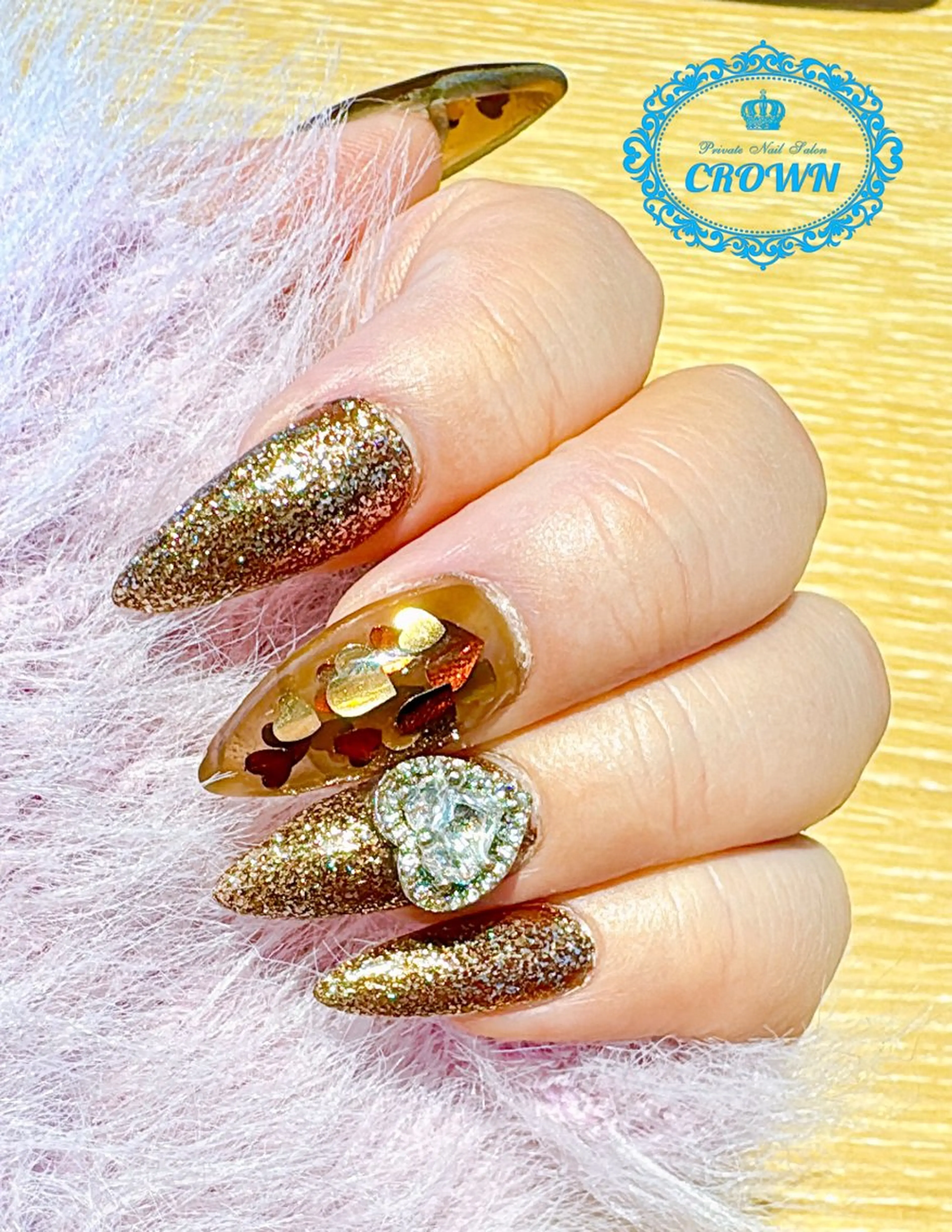 ネイル CROWN プライベートサロンのネイルデザイン