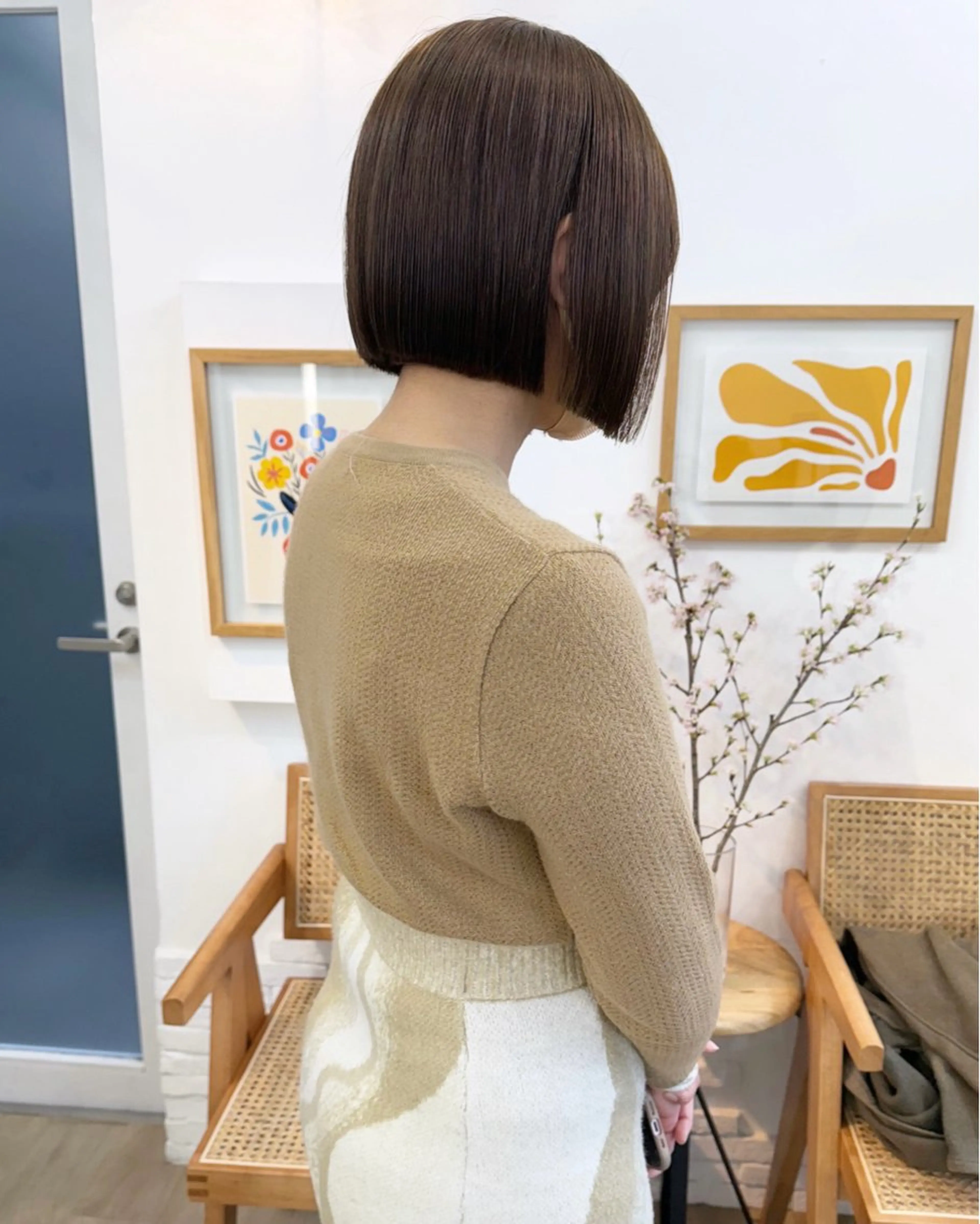 ショート カラー ベージュカラー ボブ カット ヘアカラー トリートメント あおやぎ ななのヘアスタイル
