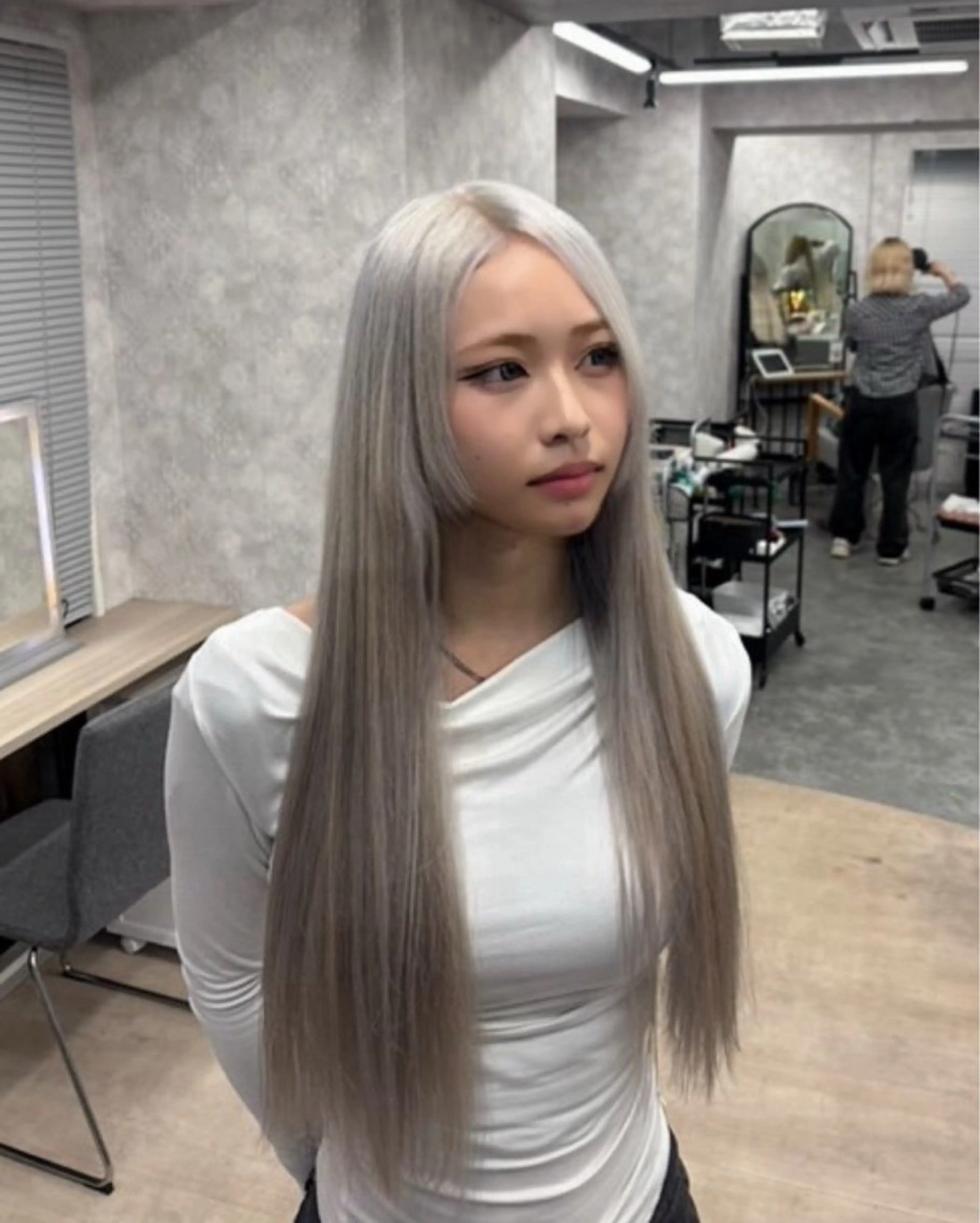 カラー ヘアカラー トリートメント 外国人風カラー ×19歳美容師ルイヤのヘアスタイル