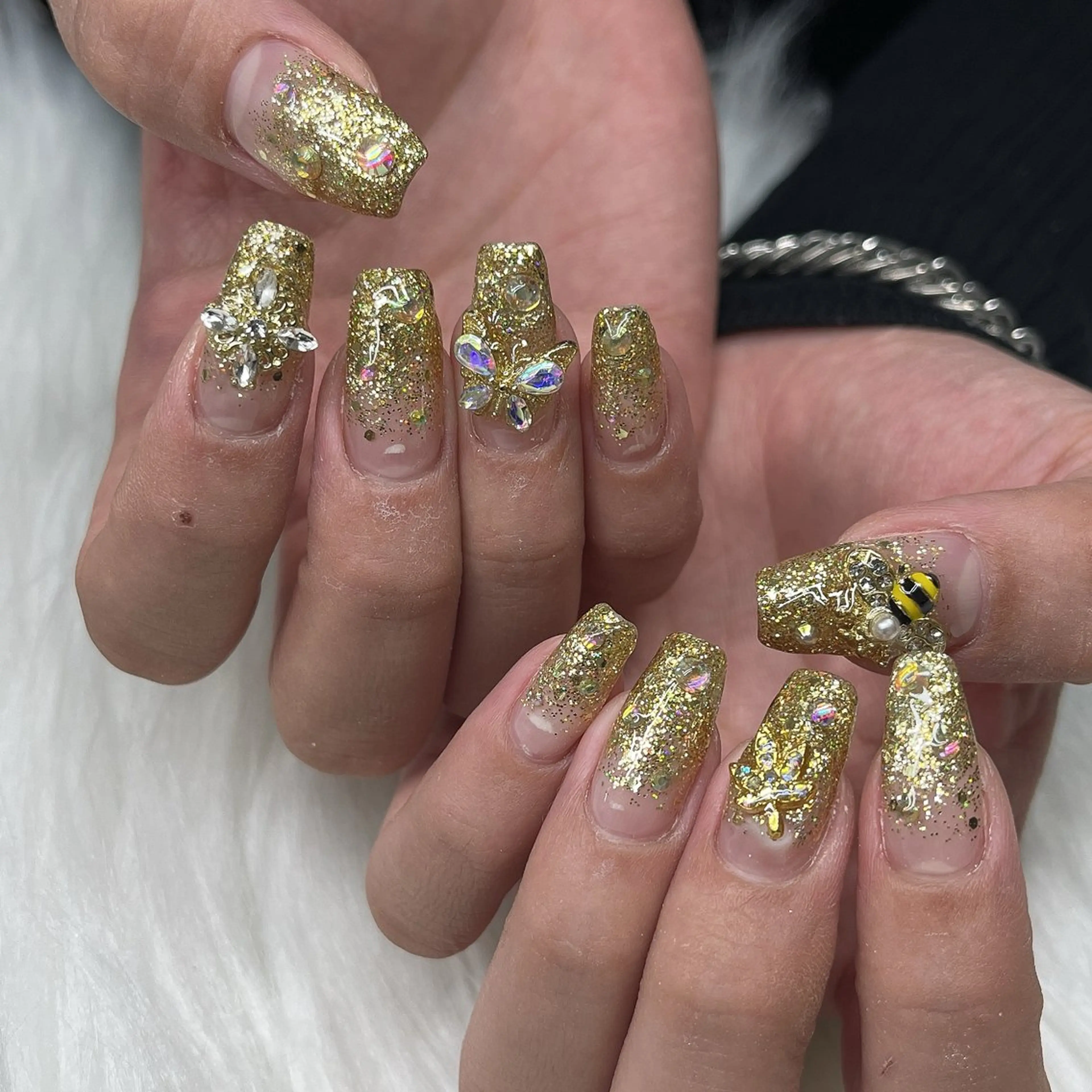 ネイル アートネイル キラキラネイル 韓国ネイル ラメ(グリッター) ロングネイル ハンドネイル 🐕🦺Yappy 💗A-tanのネイルデザイン