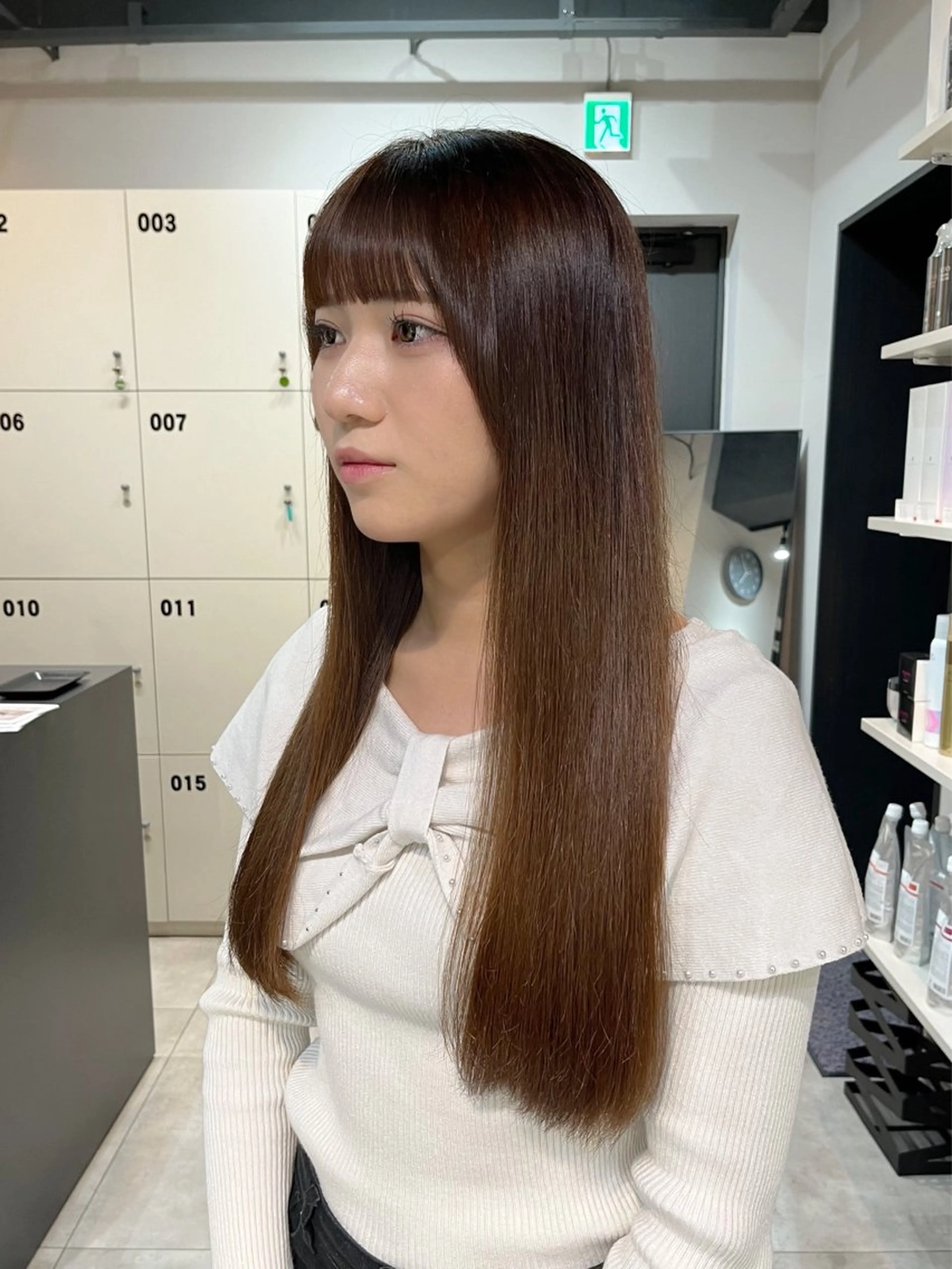 ロング カラー ベージュ/グレージュ 恵比寿/丸山陽平のヘアスタイル