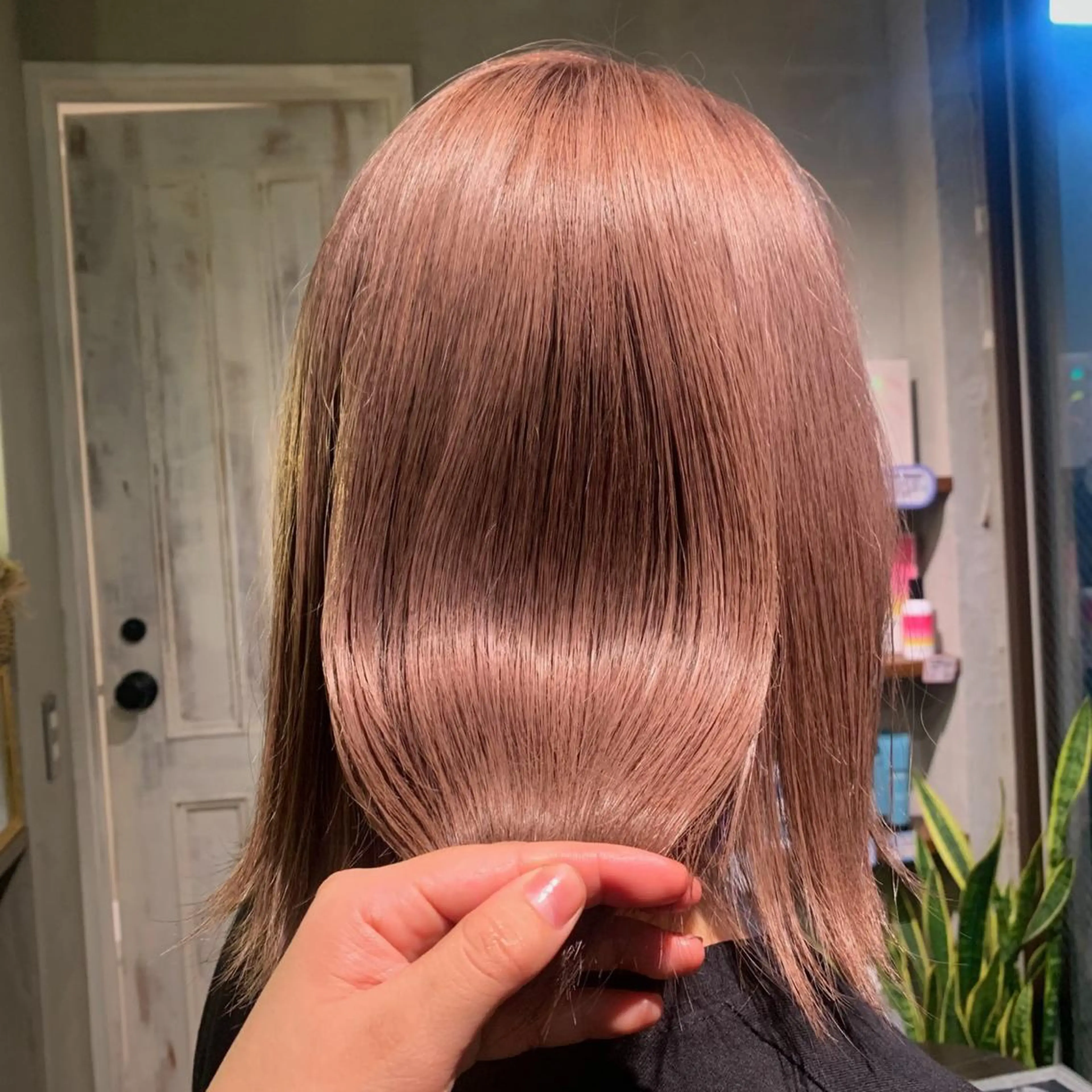 セミロング カラー ヘアアレンジ ベージュカラー ピンクカラー ピンクベージュ カット ヘアカラー トリートメント HACCH （ハッチ）所属・🪼ボブ/ハイトーン /髪質改善🪼のヘアスタイル