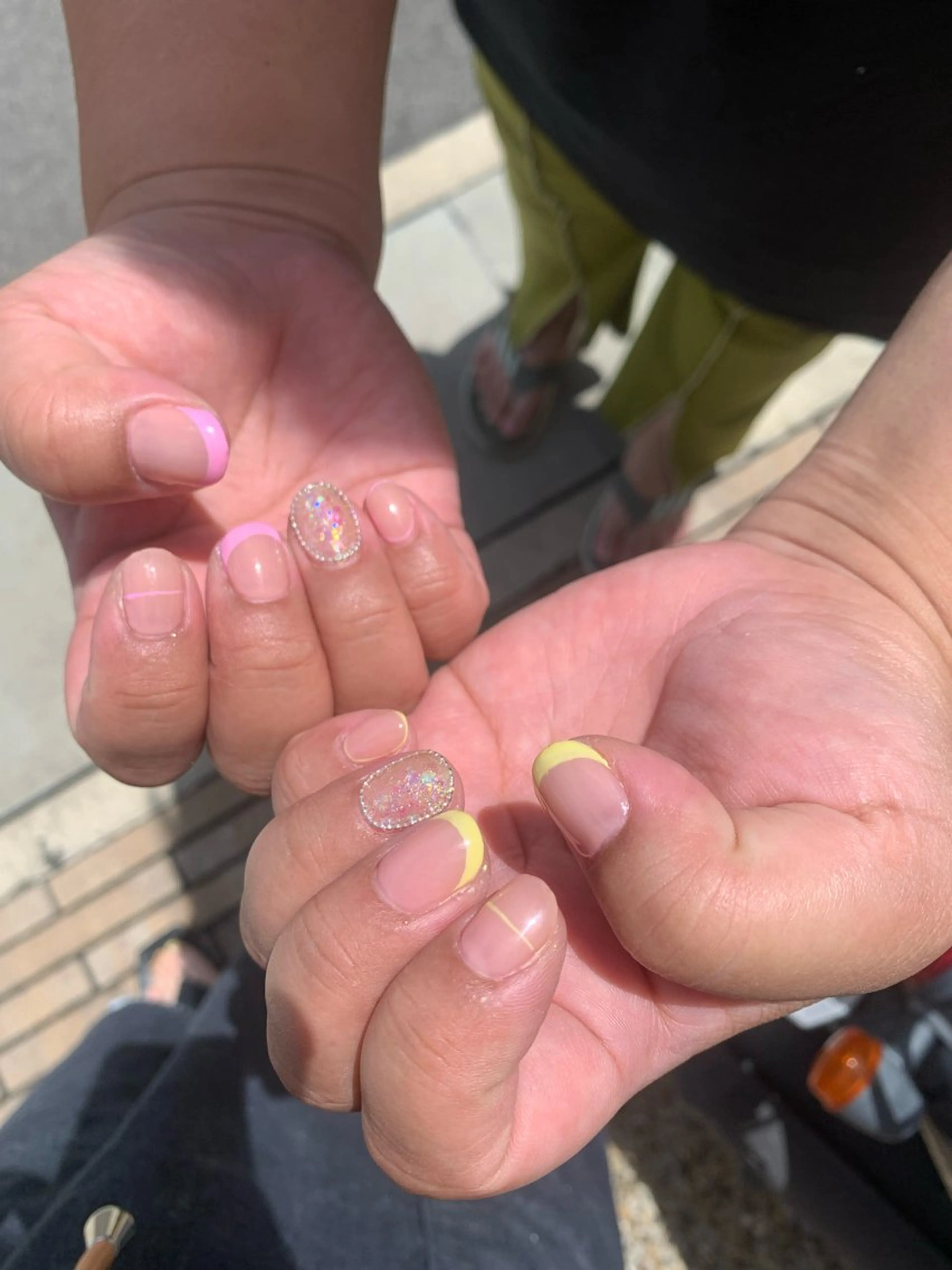 ネイル フレンチネイル キラキラネイル 磯谷 恭子のネイルデザイン