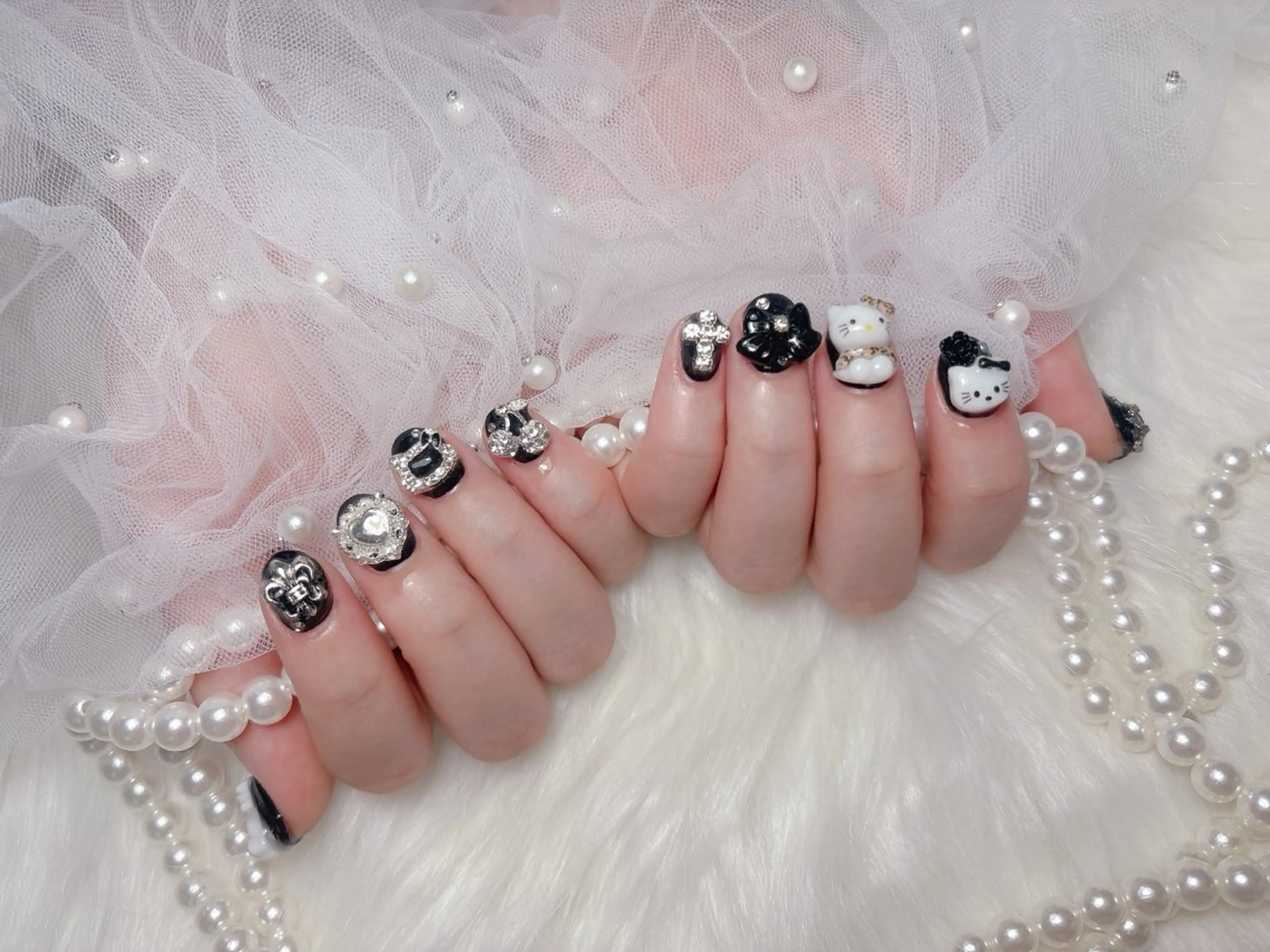 ネイル ハンドネイル CHARIS yunaのネイルデザイン