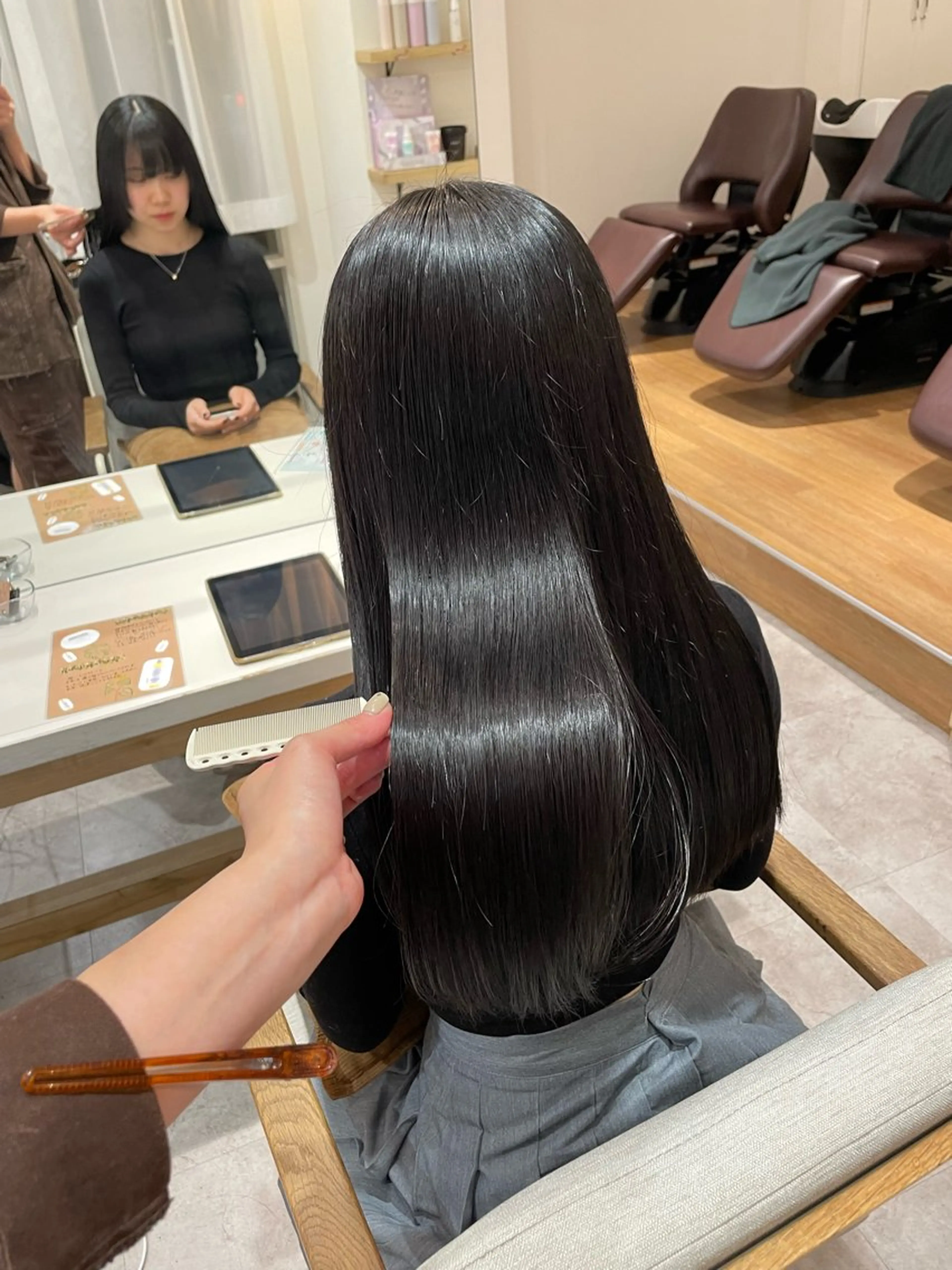 縮毛矯正＋前髪カット(トリートメント付)の写真