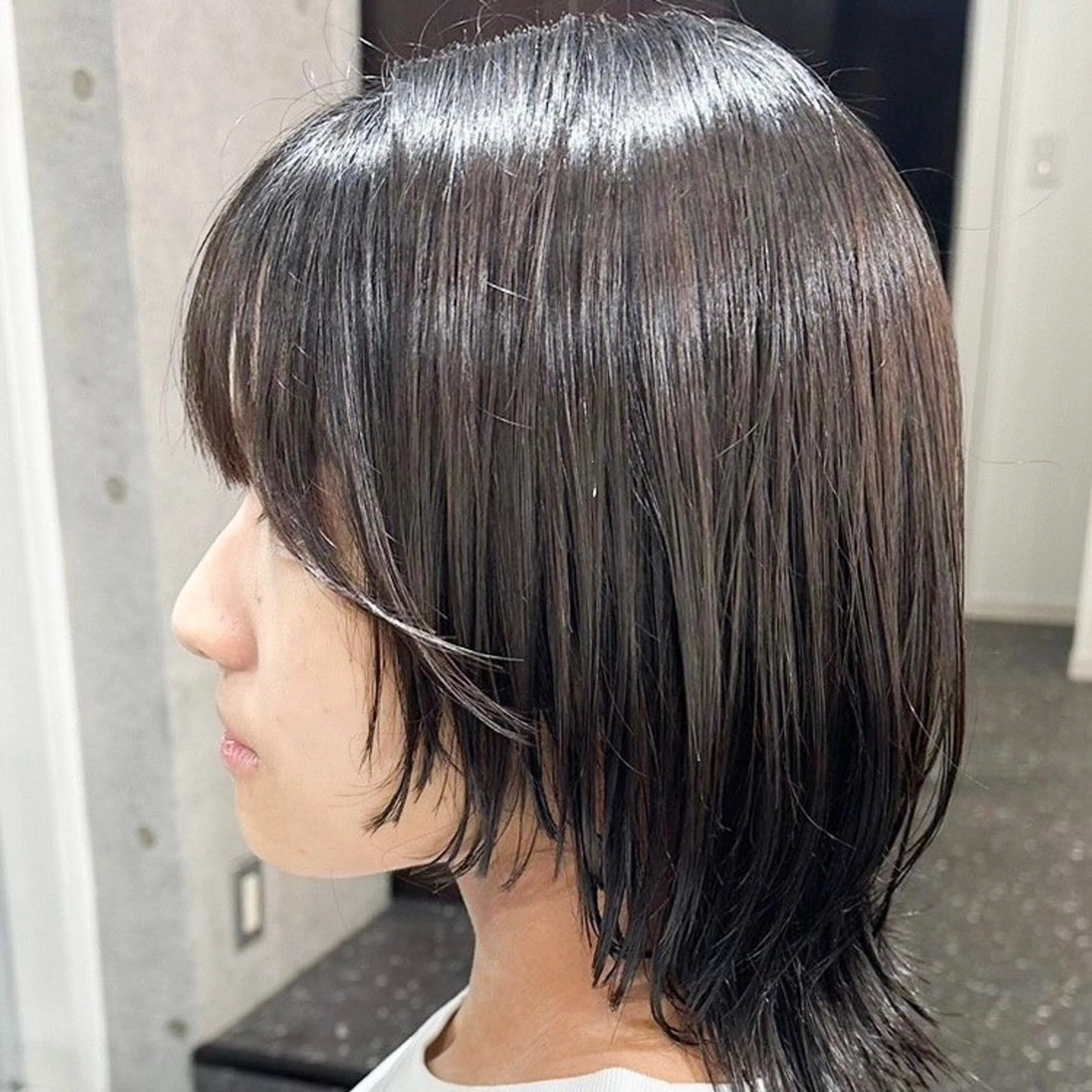 ミディアム カット トリートメント 韓国風レイヤー🗝要 暗透カラー📓吉祥寺のヘアスタイル