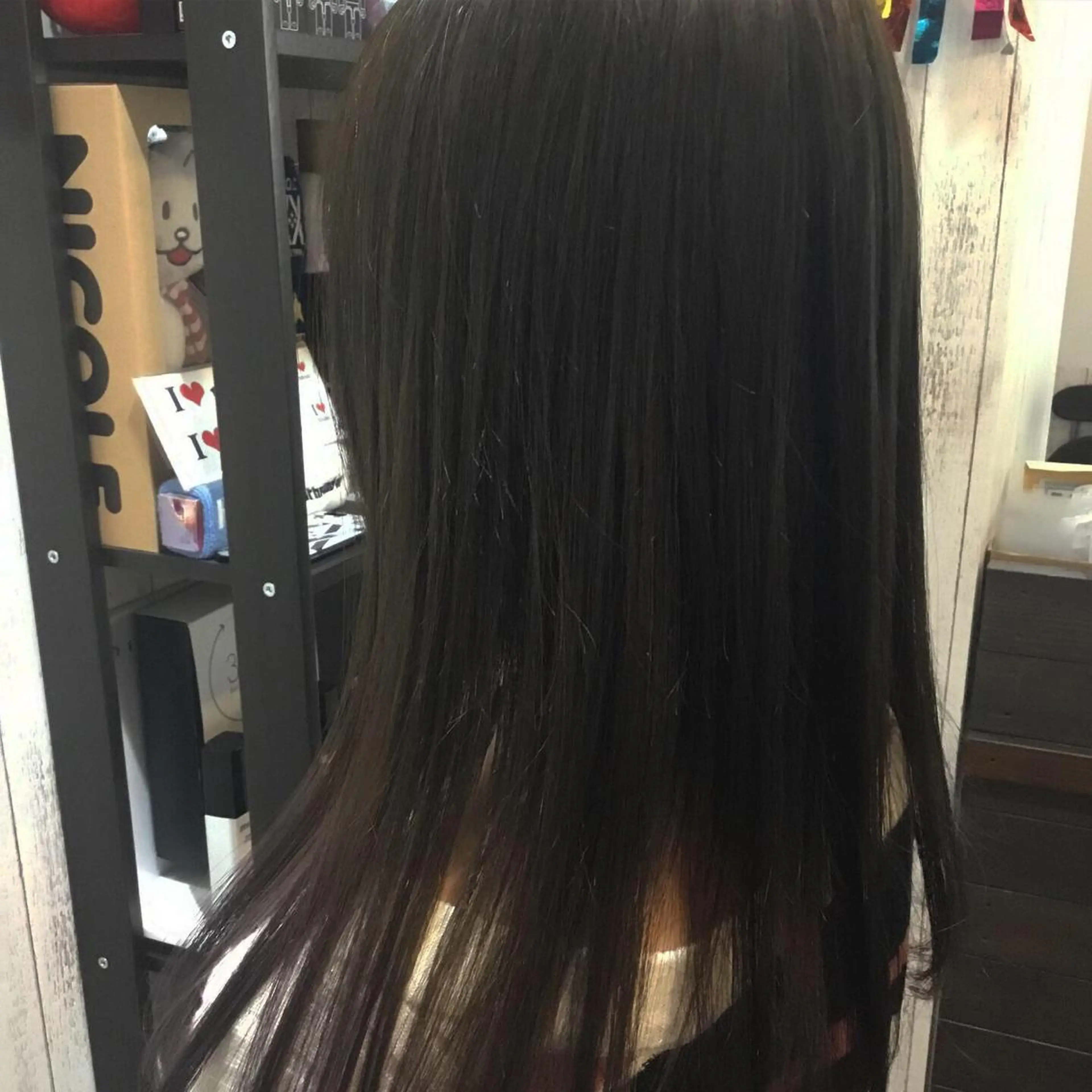 ロング カラー パーマ embrace エンブレイスのヘアスタイル