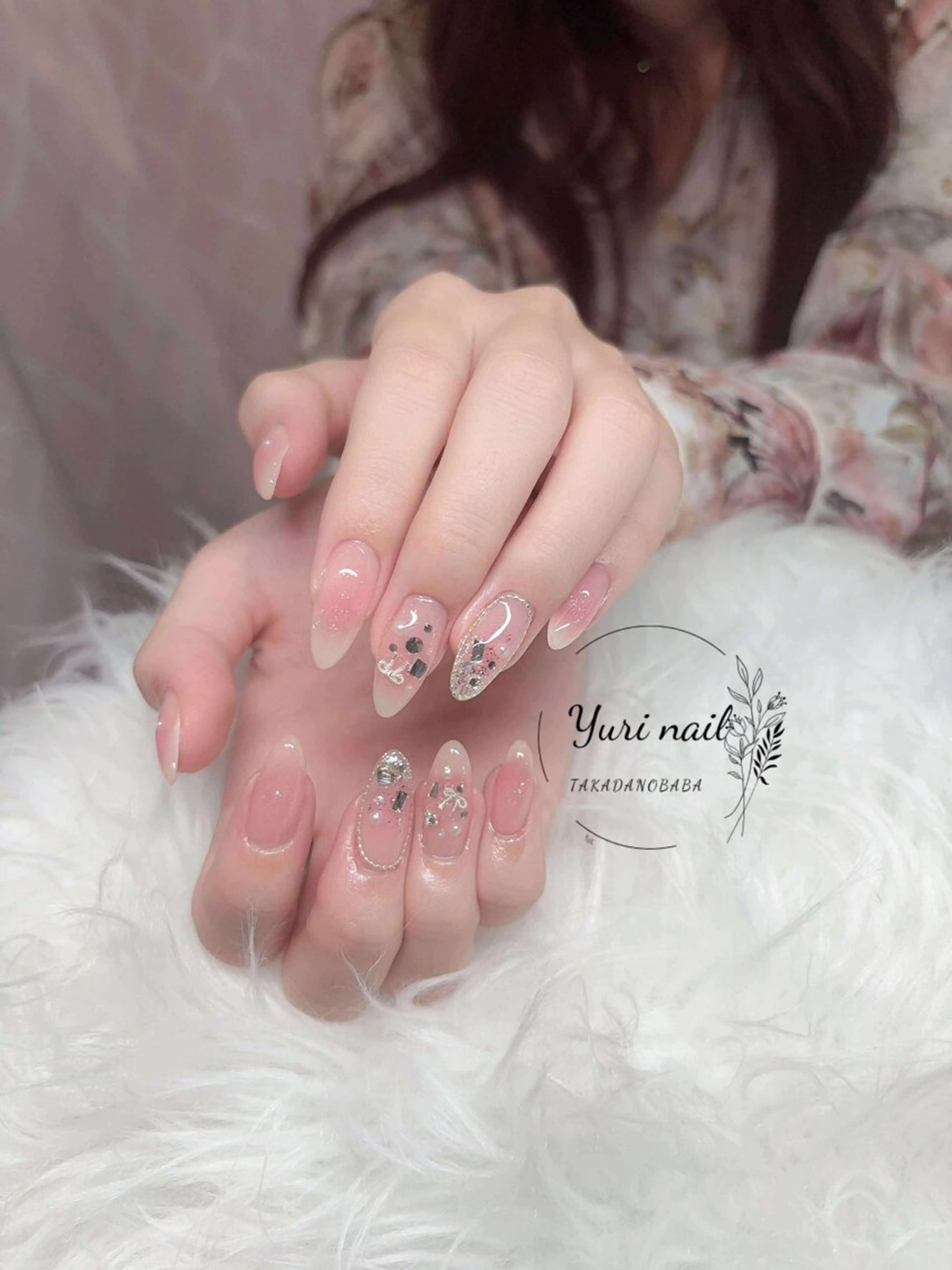 ネイル ボルドー ブラウン チークネイル ドット フットネイル ハンドネイル yurinail所属・yuri nail 高田馬場のネイルデザイン