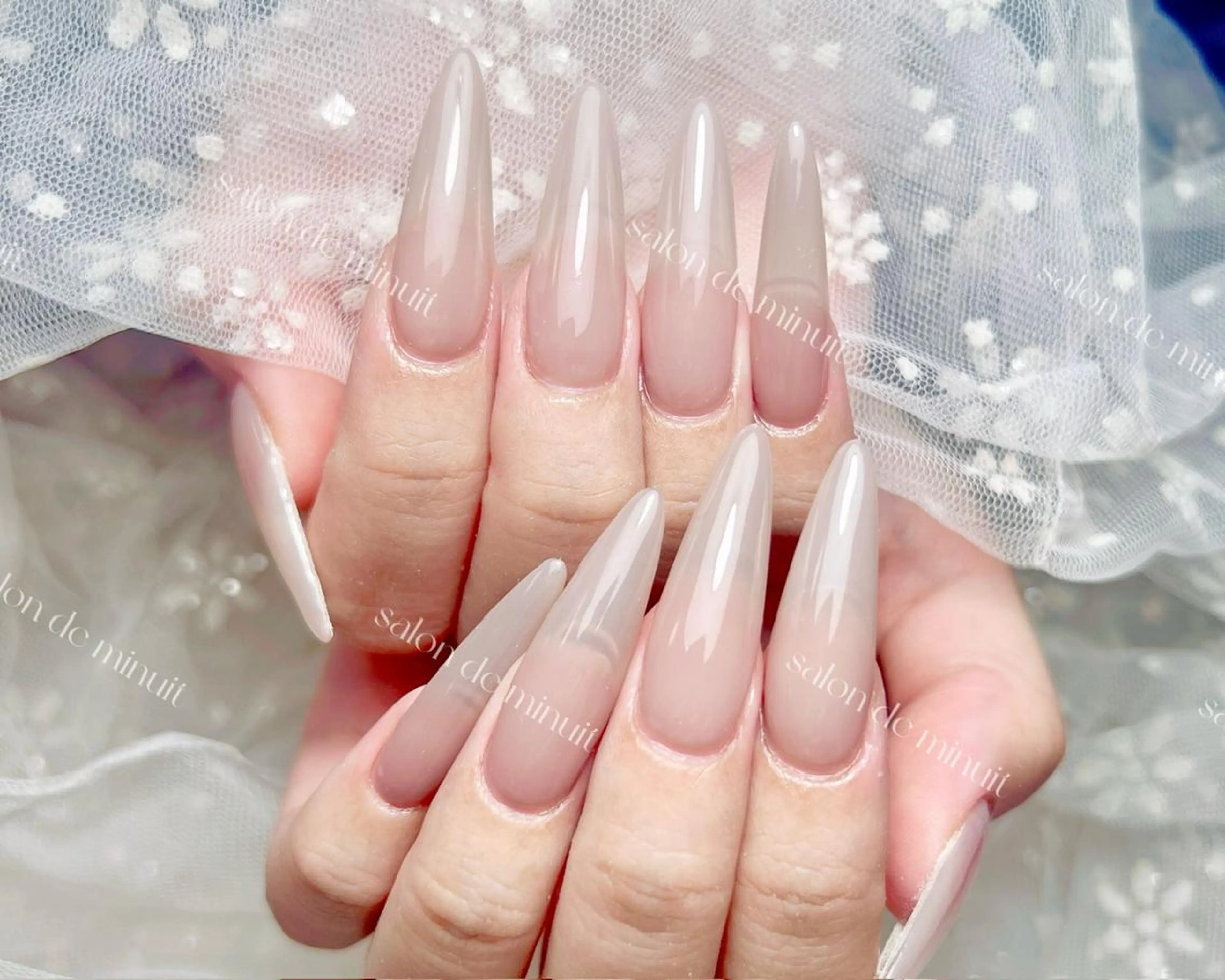 ネイル Salon de Minuit🦩のネイルデザイン