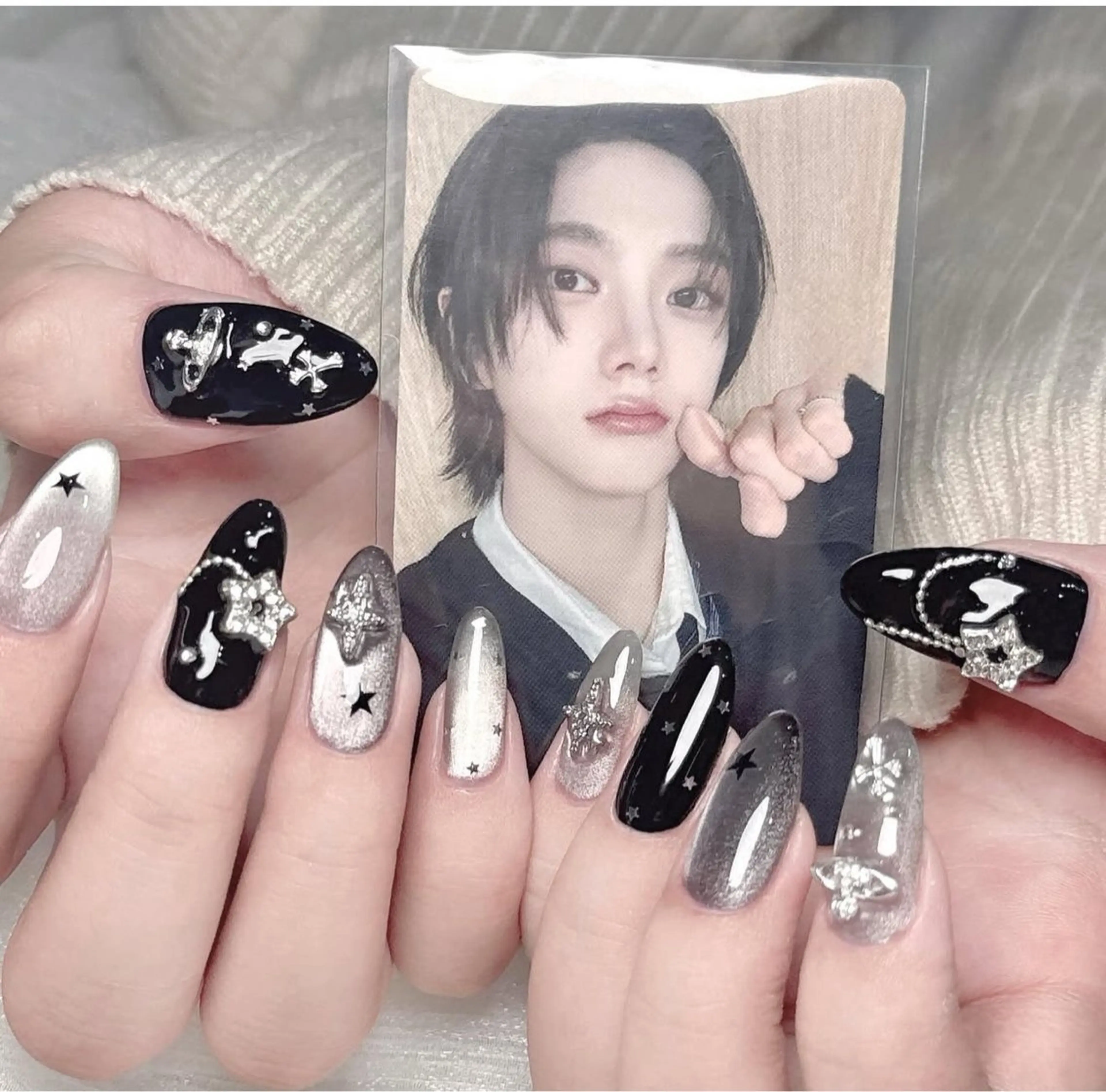 ネイル アニマル柄 オーロラネイル チークネイル フラッシュネイル ジェルネイル ハンドネイル Lyn TA Nailのネイルデザイン