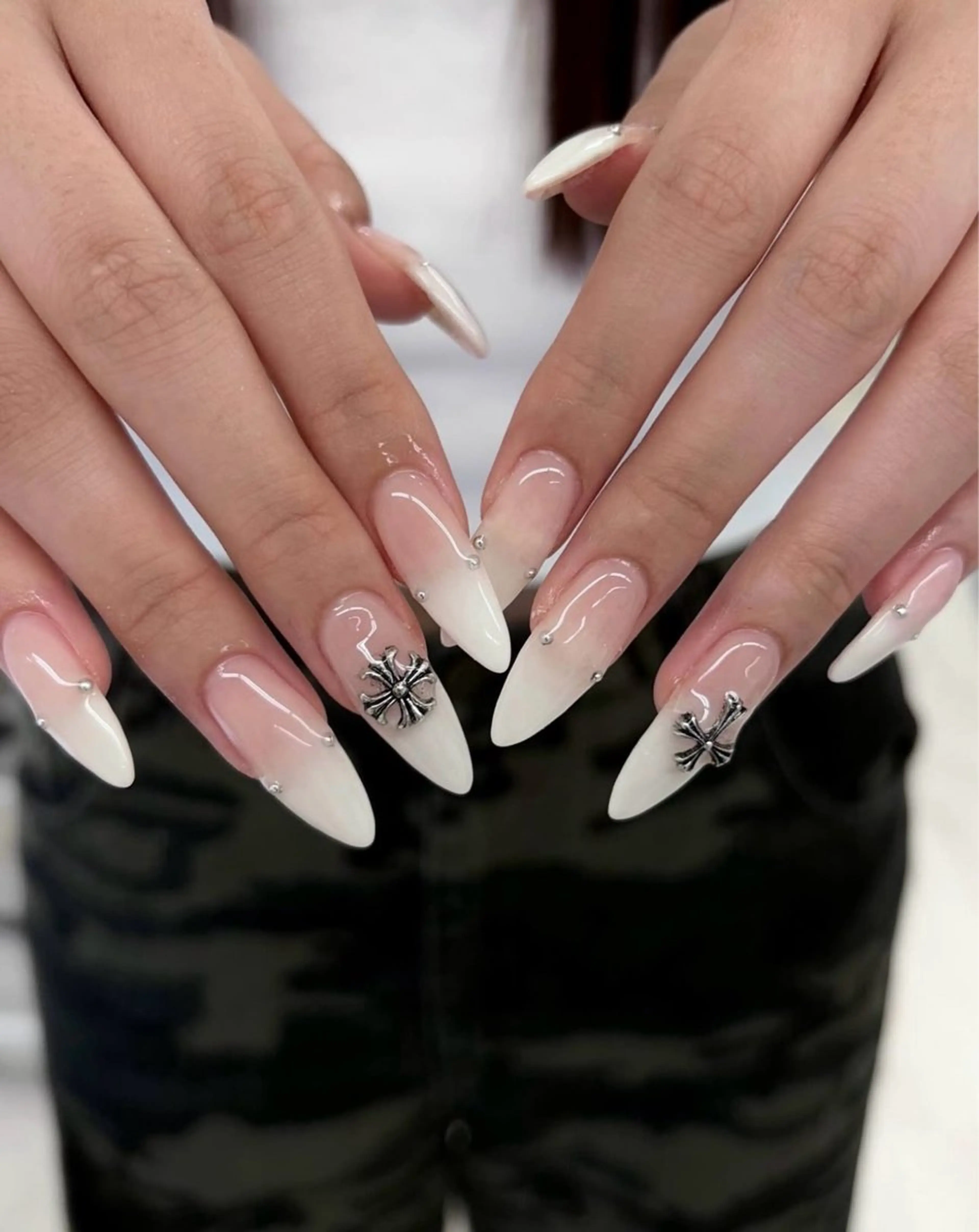 ネイル ハンドネイル BERA NAILSのネイルデザイン