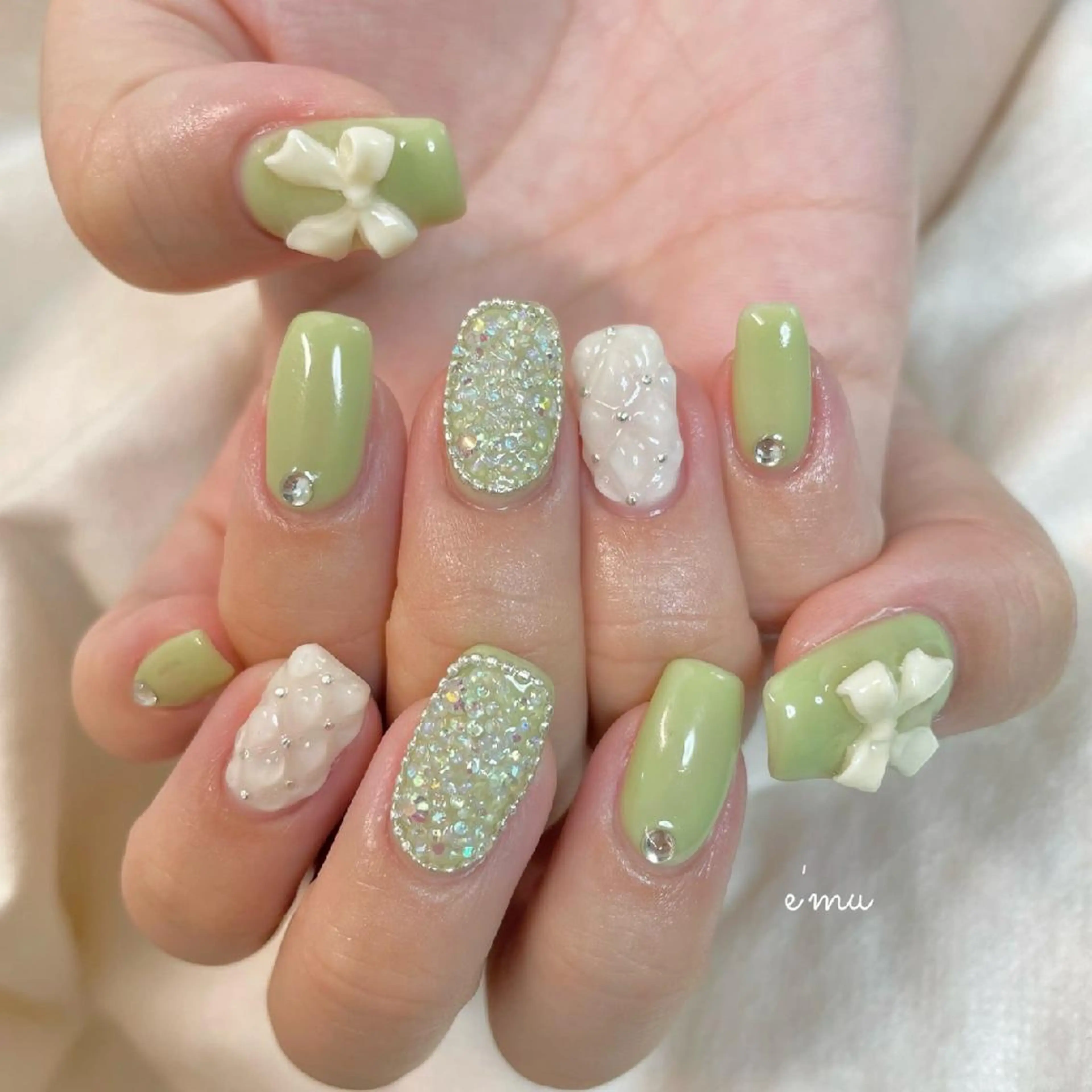 ネイル ガーリー グリーン 韓国ネイル nail salon e'mu💐のネイルデザイン