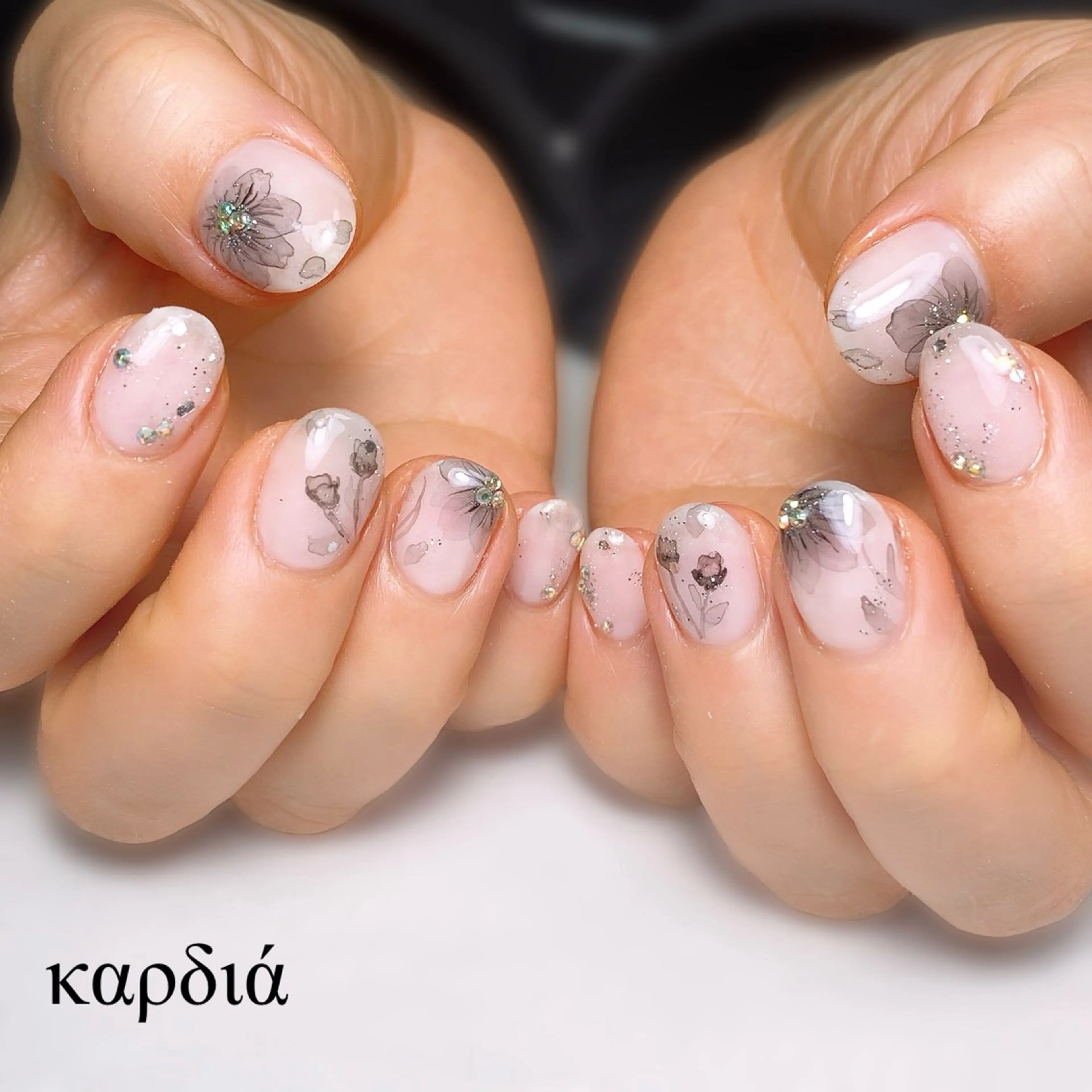 ネイル ハンドネイル καρδιά -ｶﾙﾃﾞｨｱ-のネイルデザイン