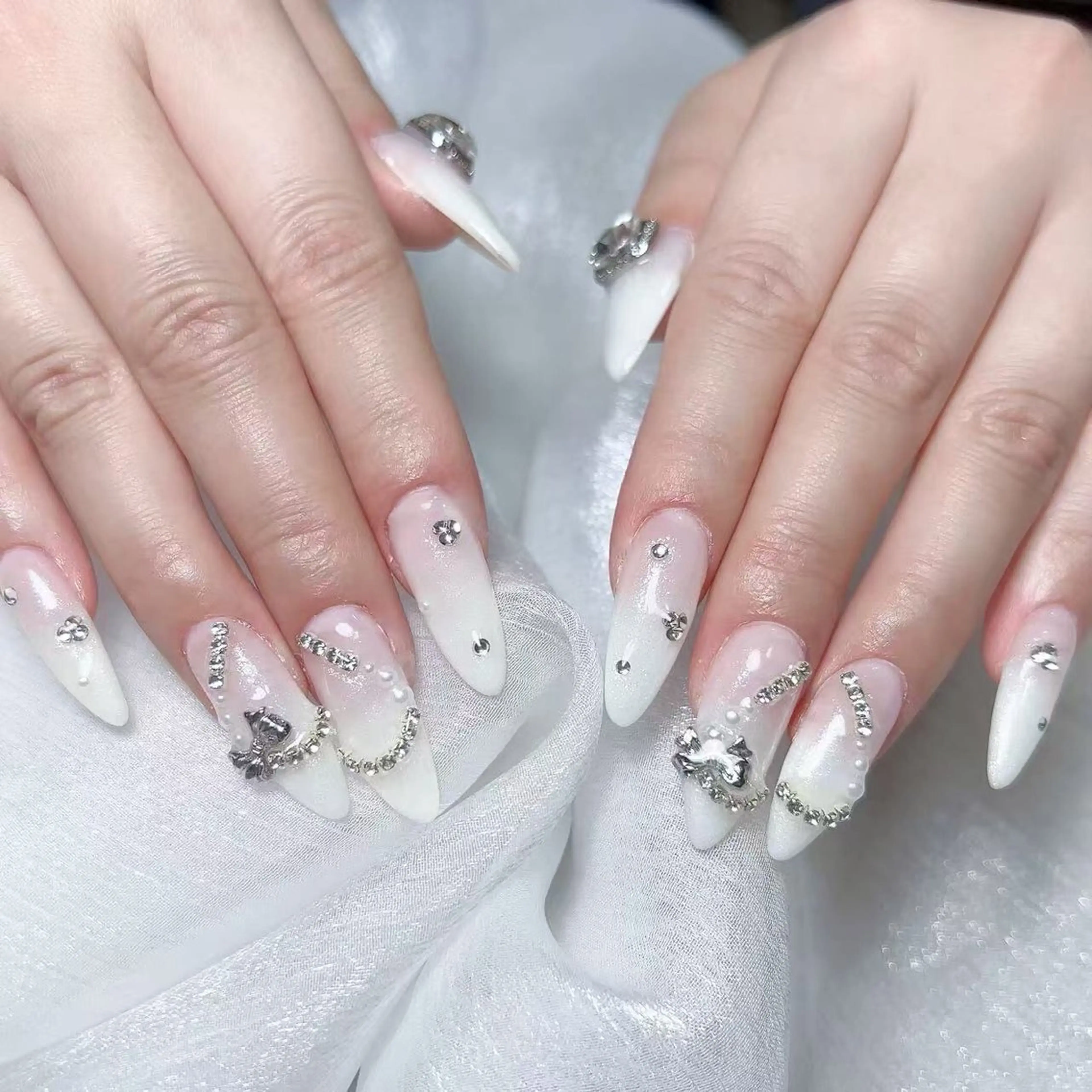 ネイル ハンドネイル NAILサロン 木にいるのネイルデザイン