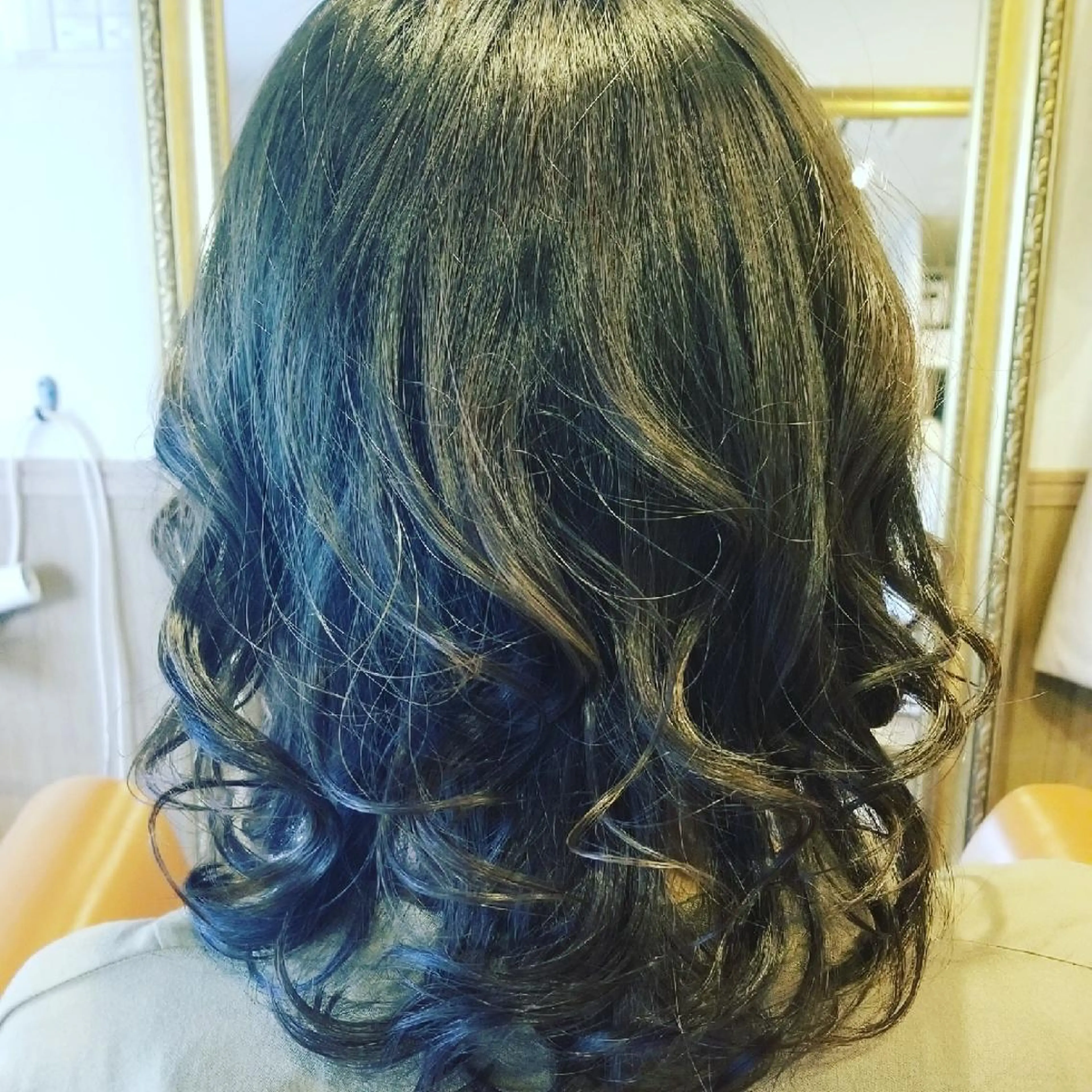 セミロング カラー アディクシーカラー ブルーカラー 外国人風カラー トリートメント spa hair  ark 富井直美のヘアスタイル