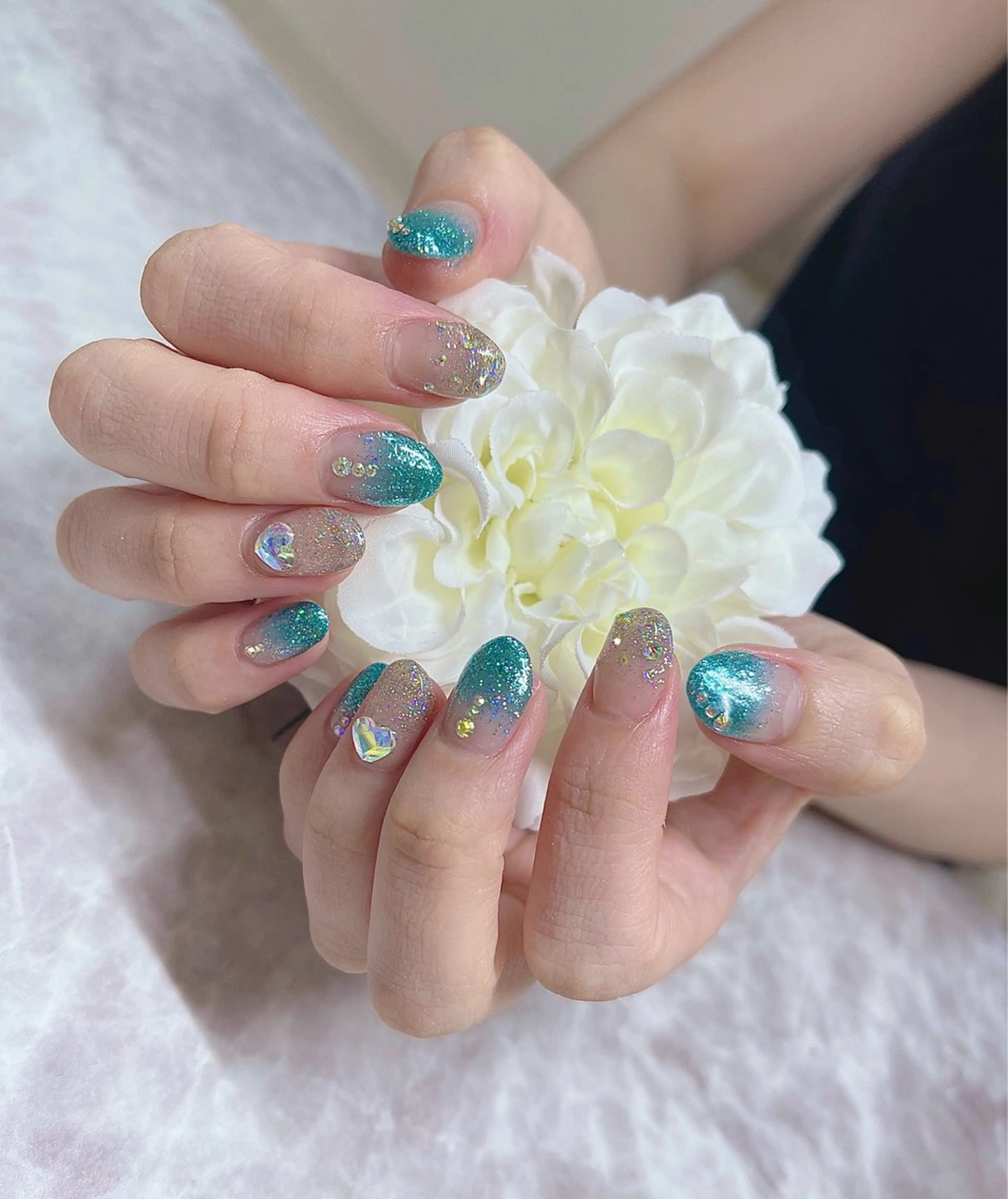 ネイル ブルー ラメ(グリッター) シルバー ハンドネイル R@nail町田🫧所属・R@nail🫧 らんのネイルデザイン