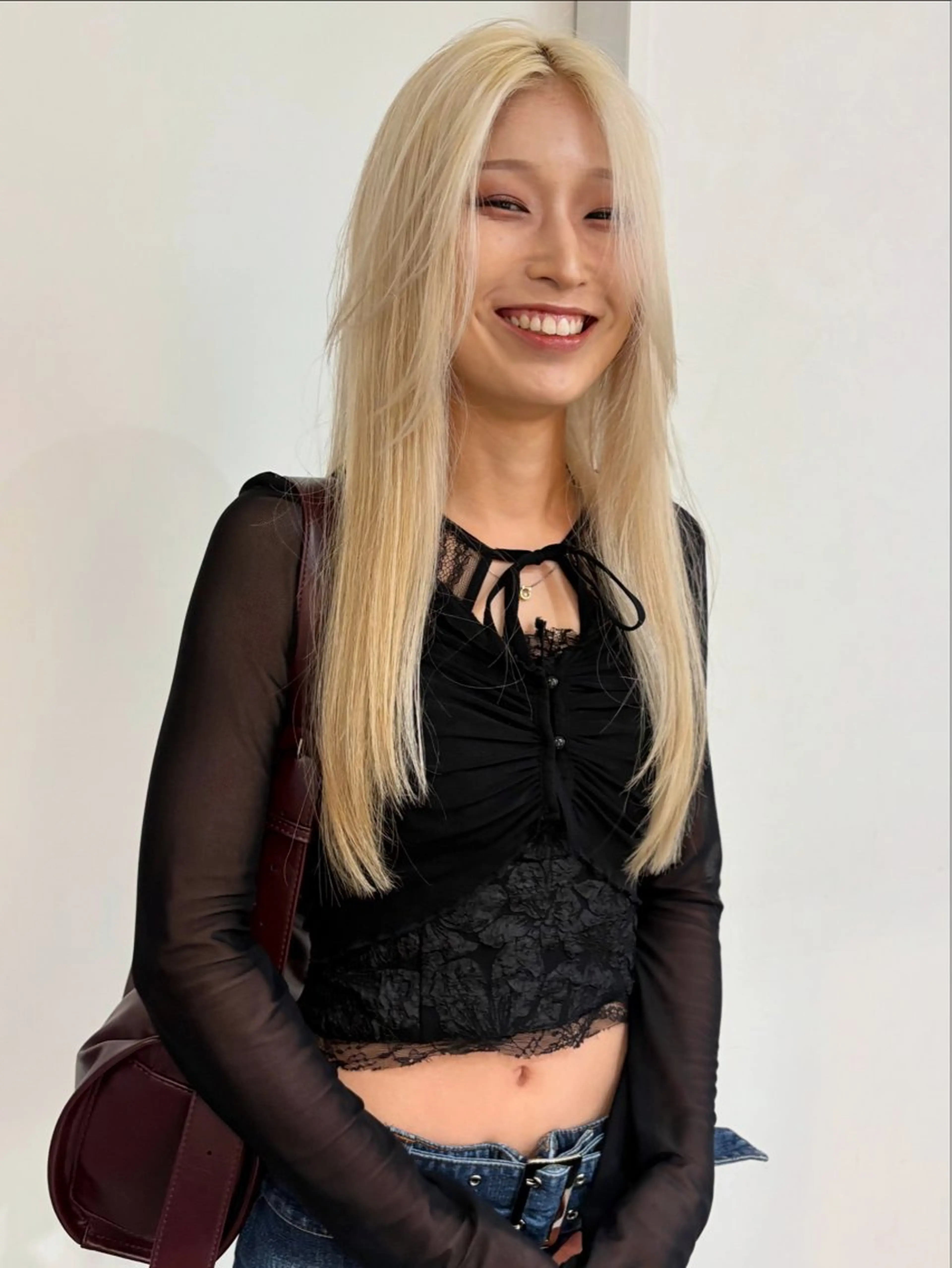 ロング カラー ブリーチ ブロンド ハイトーンカラー ホワイトブロンド ロング カット ヘアカラー トリートメント 金井京介/パーマ /レイヤー/ボブのヘアスタイル