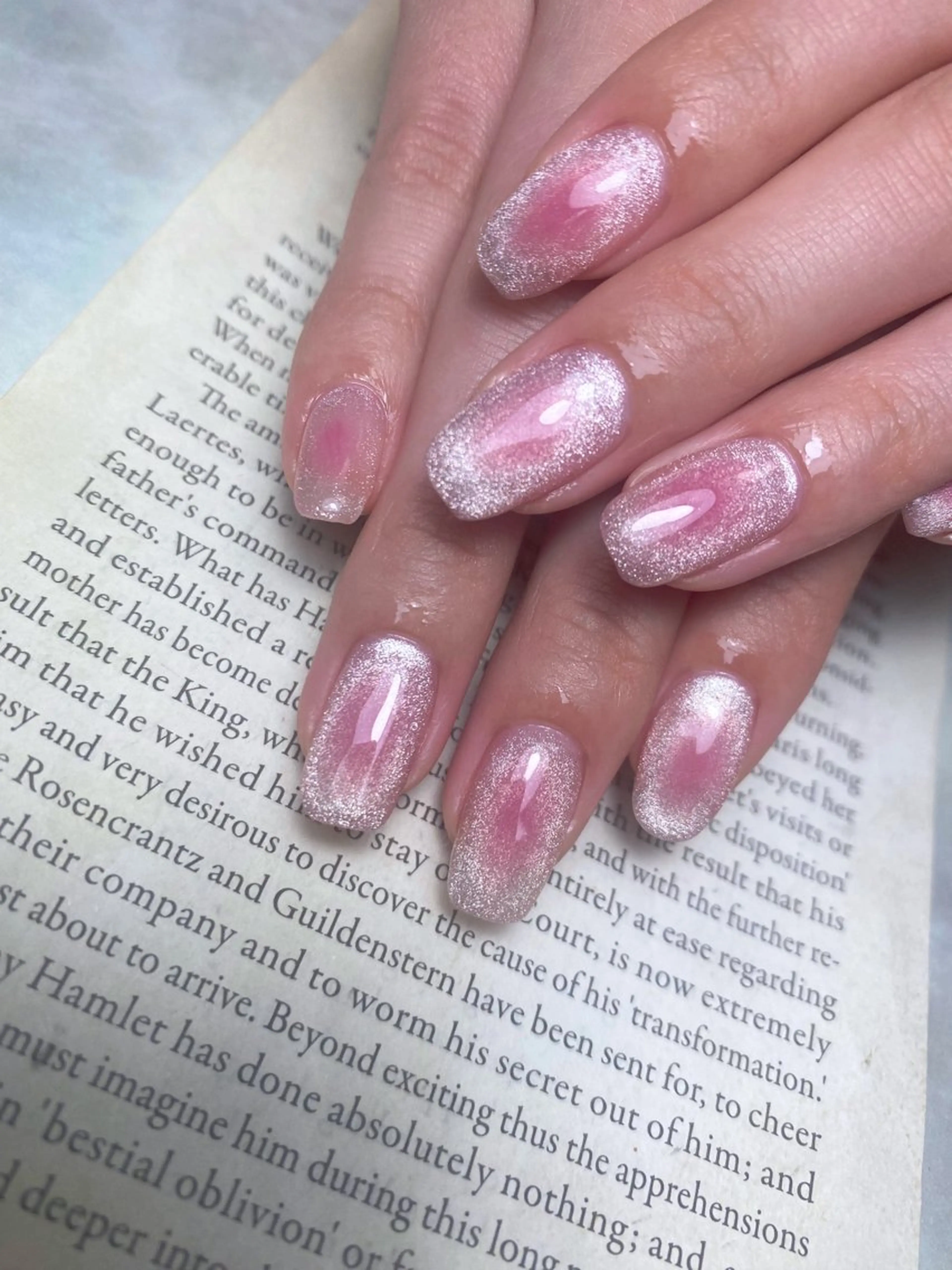 ネイル チークネイル マグネットネイル ハンドネイル 🌿Charme🌿 MAIのネイルデザイン