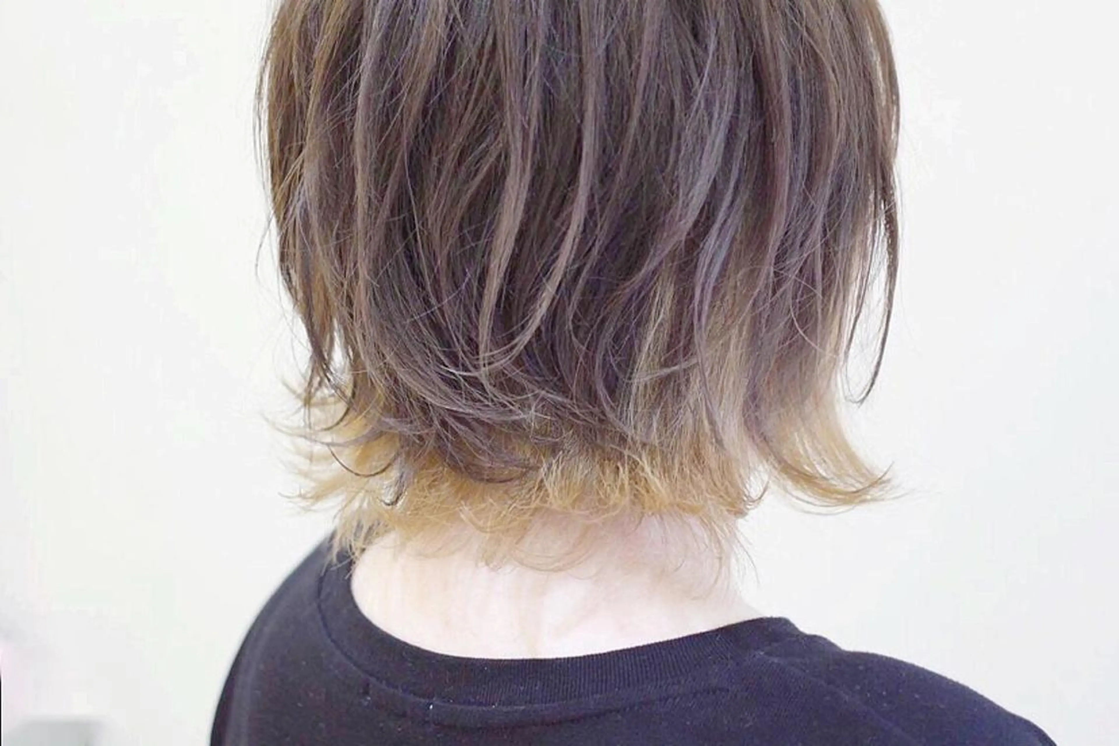 ショート カラー 土居 正季のヘアスタイル