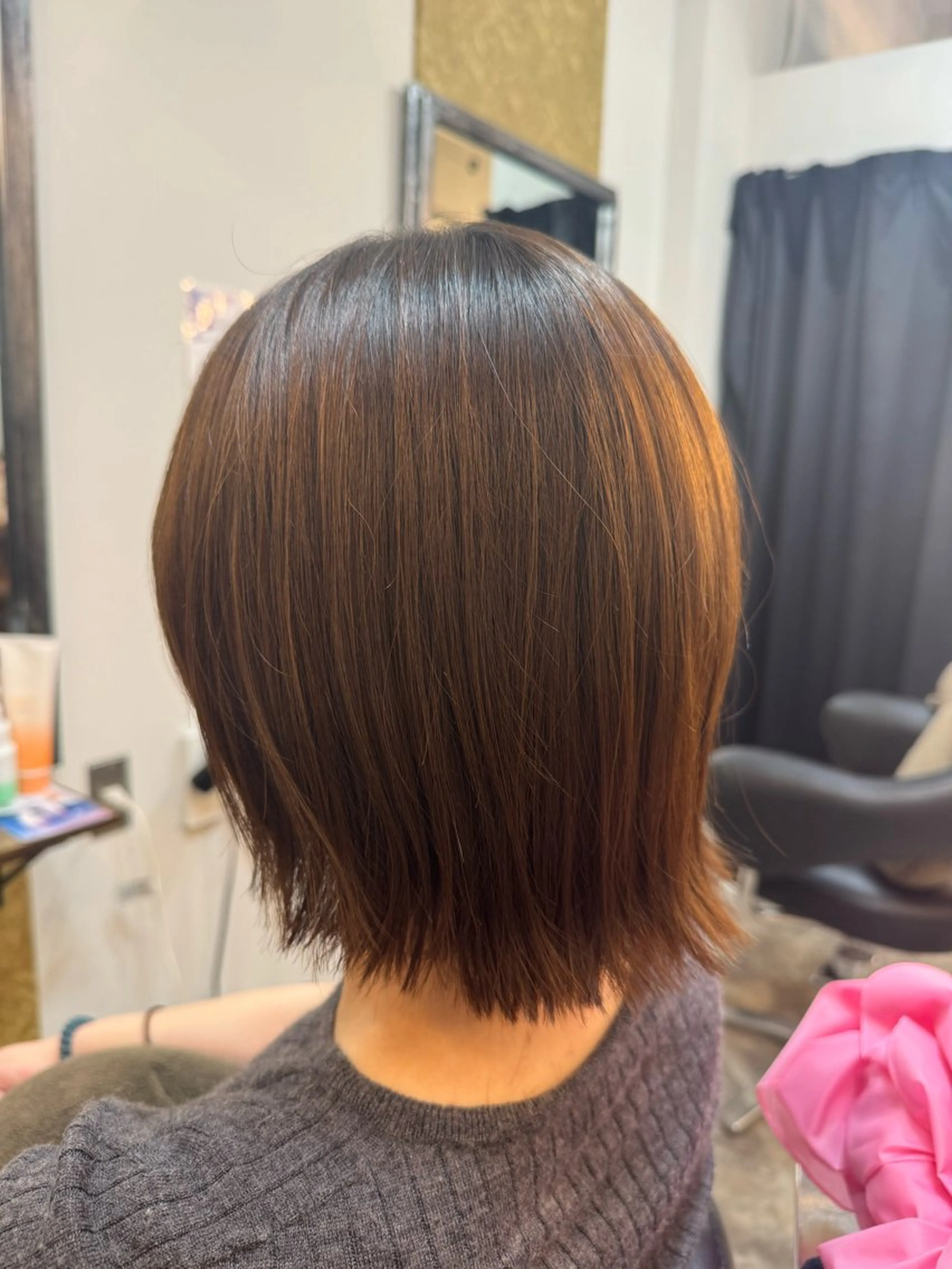 ミディアム 急募13日レディース カット THIARAのヘアスタイル