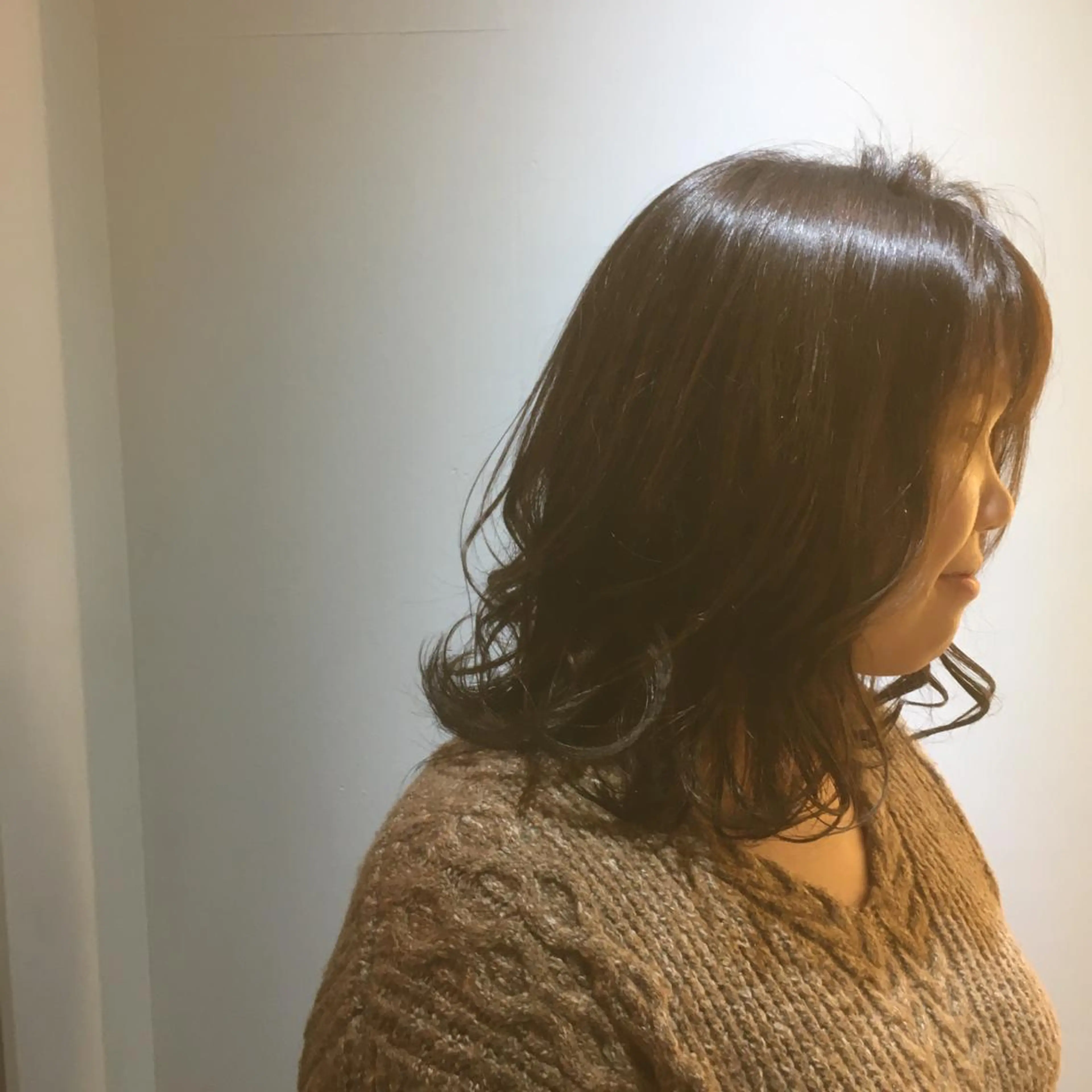 セミロング カラー カット ヘアカラー トリートメント しのはら まどかのヘアスタイル