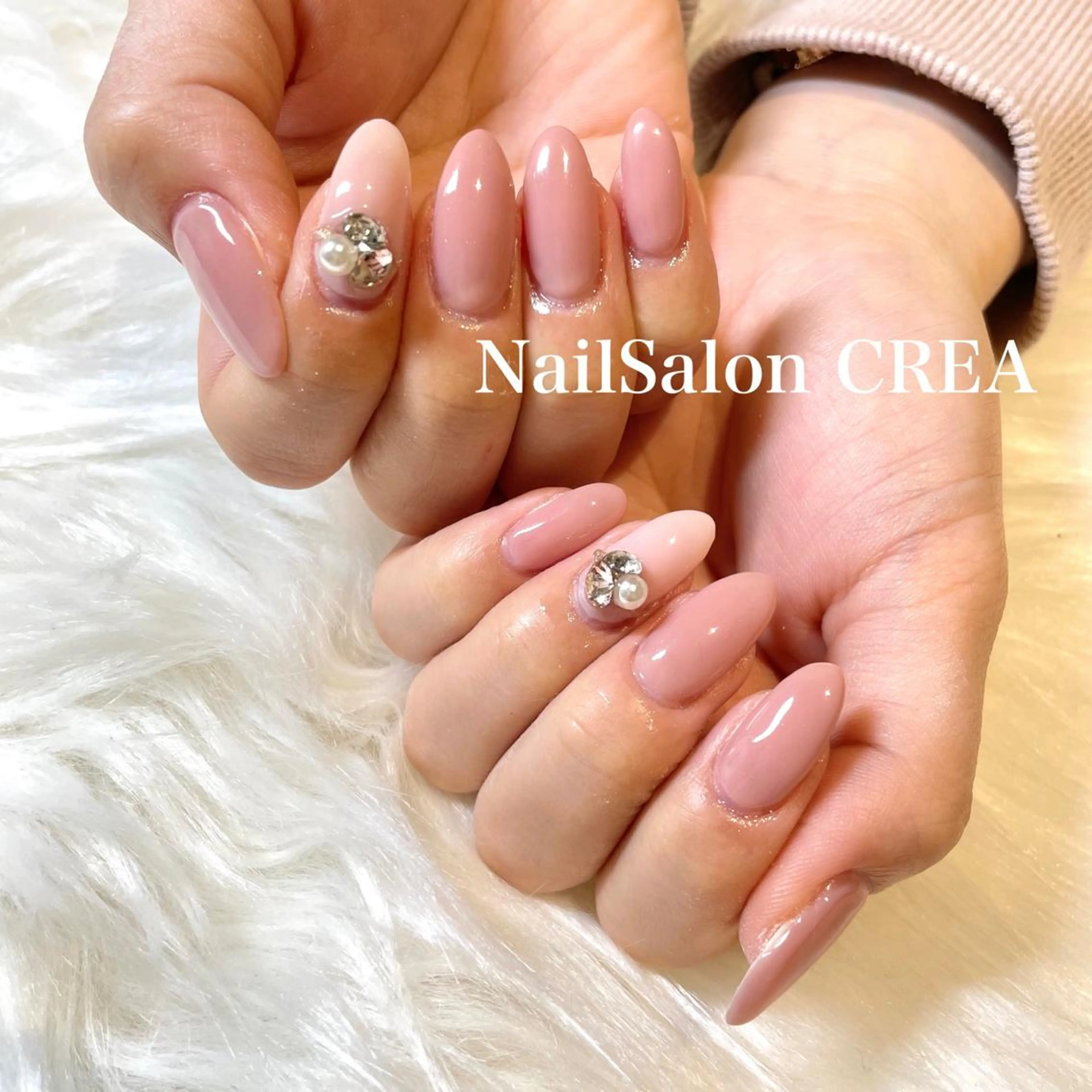 ネイル ストーンネイル ハンドネイル NailSalon CREAのネイルデザイン