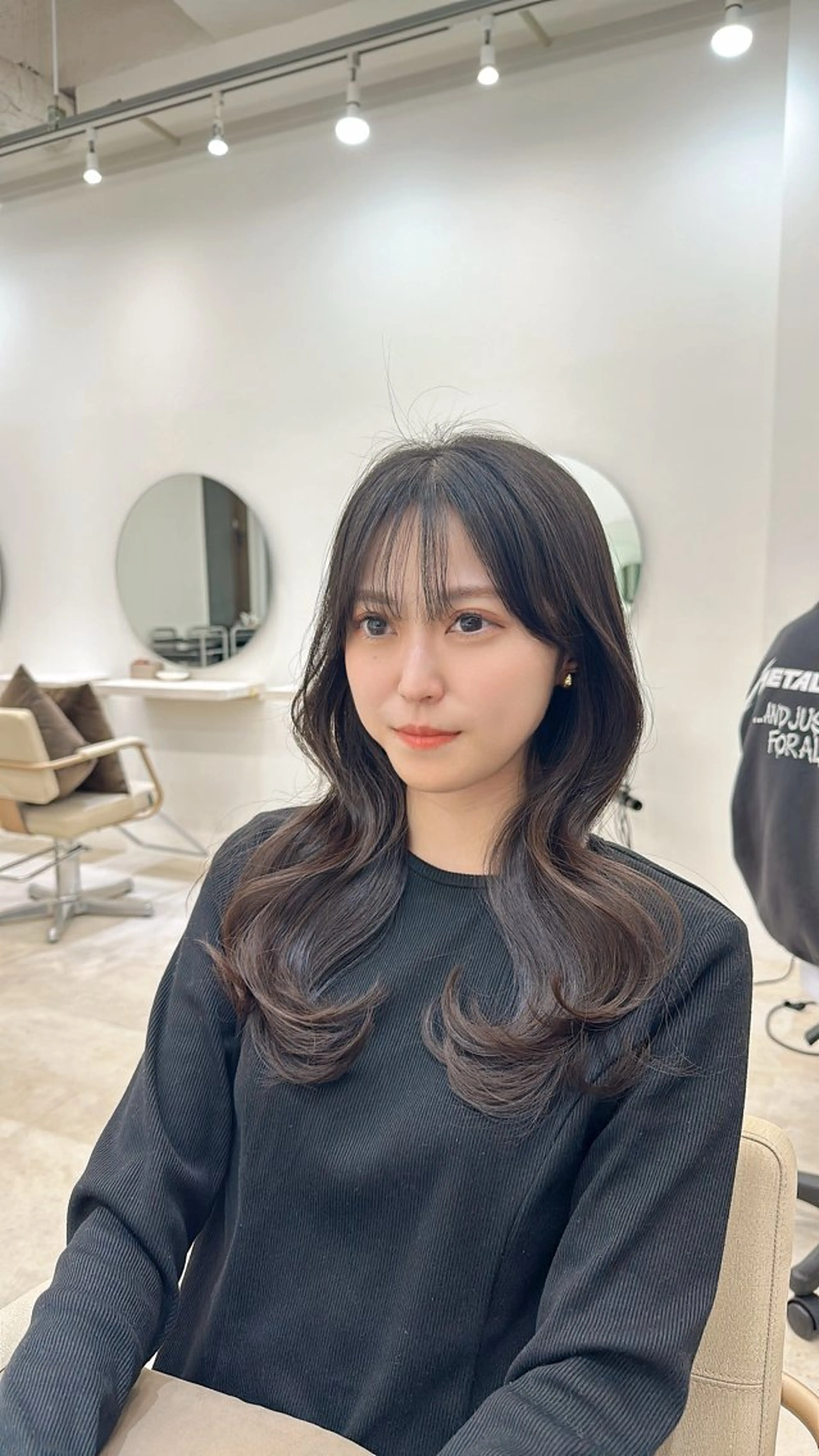ミディアム カット ヘアカラー トリートメント 縮毛矯正×韓国ヘア 🇰🇷小笠原のヘアスタイル