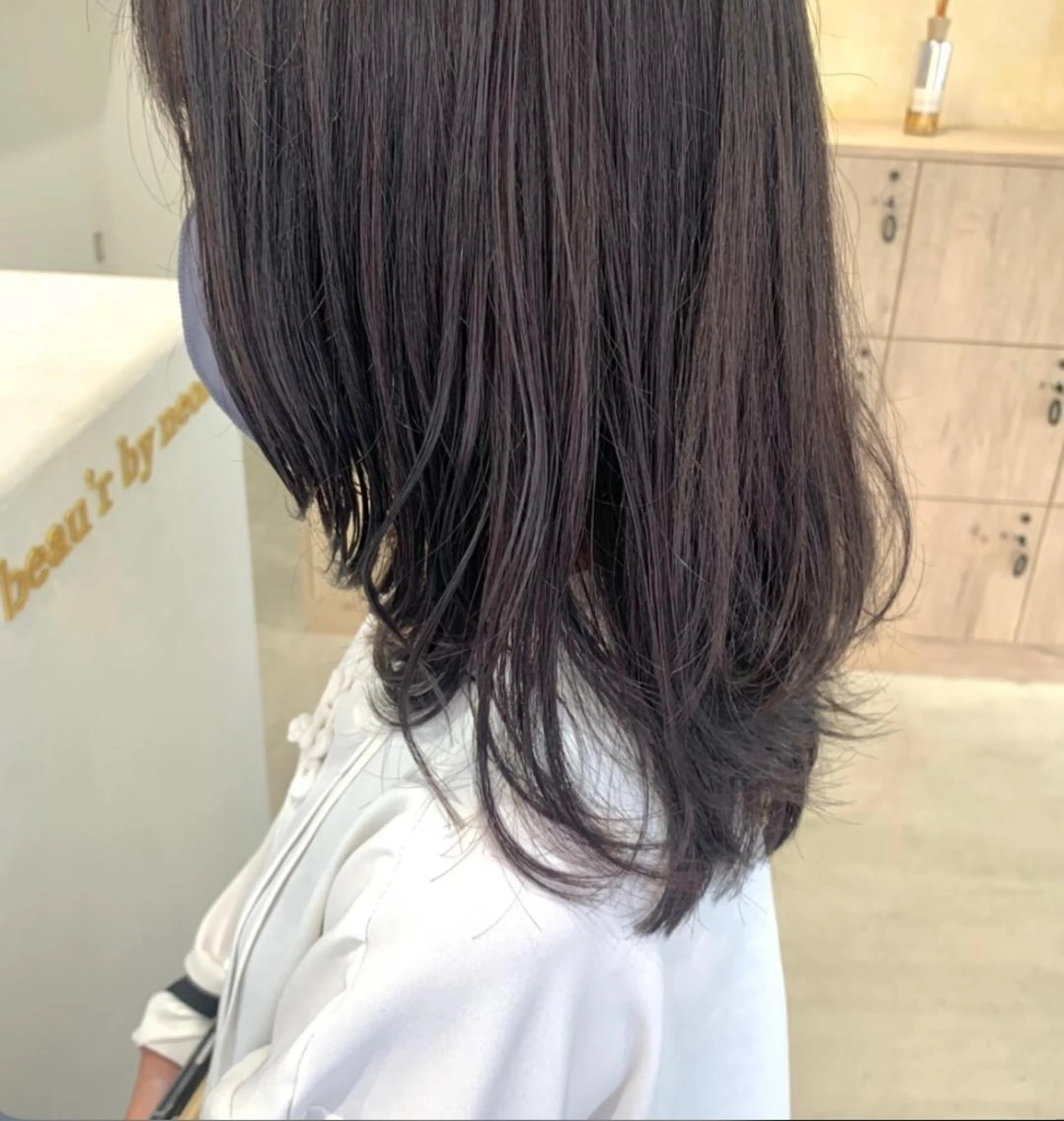 セミロング カラー グレージュ ラベンダーカラー ラベンダーグレージュ ラベンダーグレー ボブ/縮毛矯正 /佐藤　奈巳のヘアスタイル