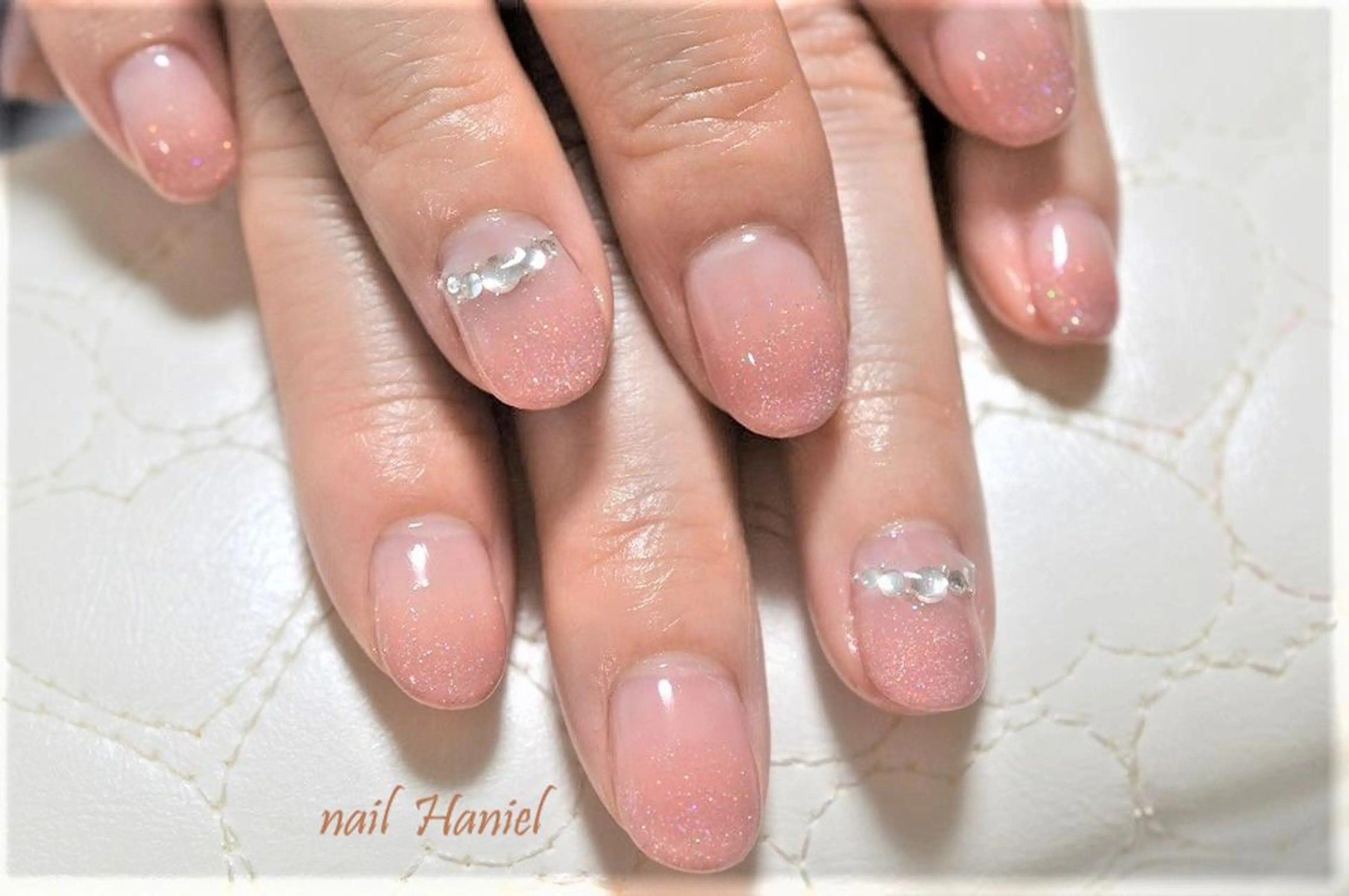ネイル フットネイル ジェルネイル ワンカラーネイル シンプルネイル nail Haniel所属・半蔵門サロンハニエル 魅神 ちよのネイルデザイン