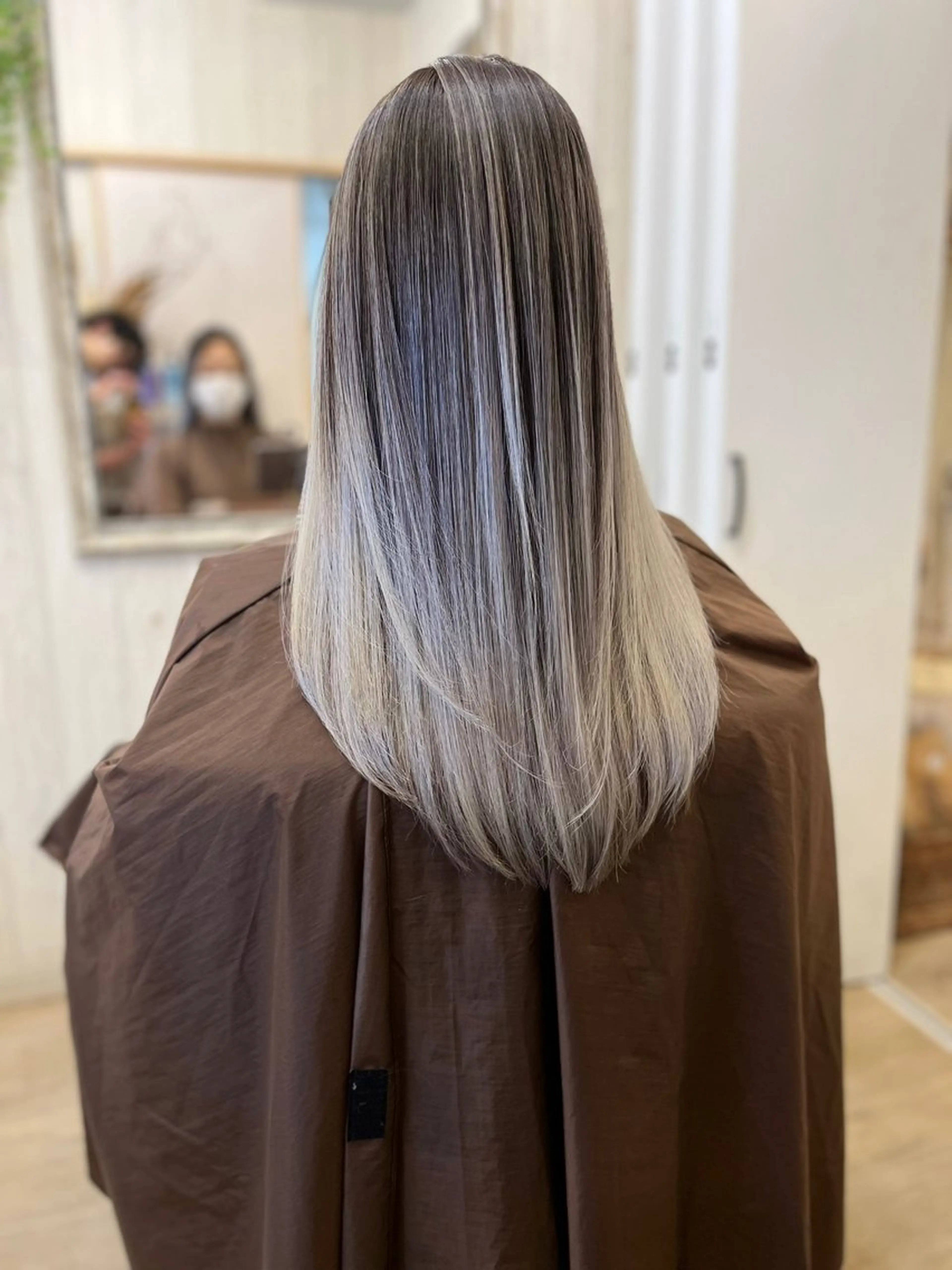 ロング カラー ヘアカラー MERCI所属・マツモト コウダイのヘアスタイル