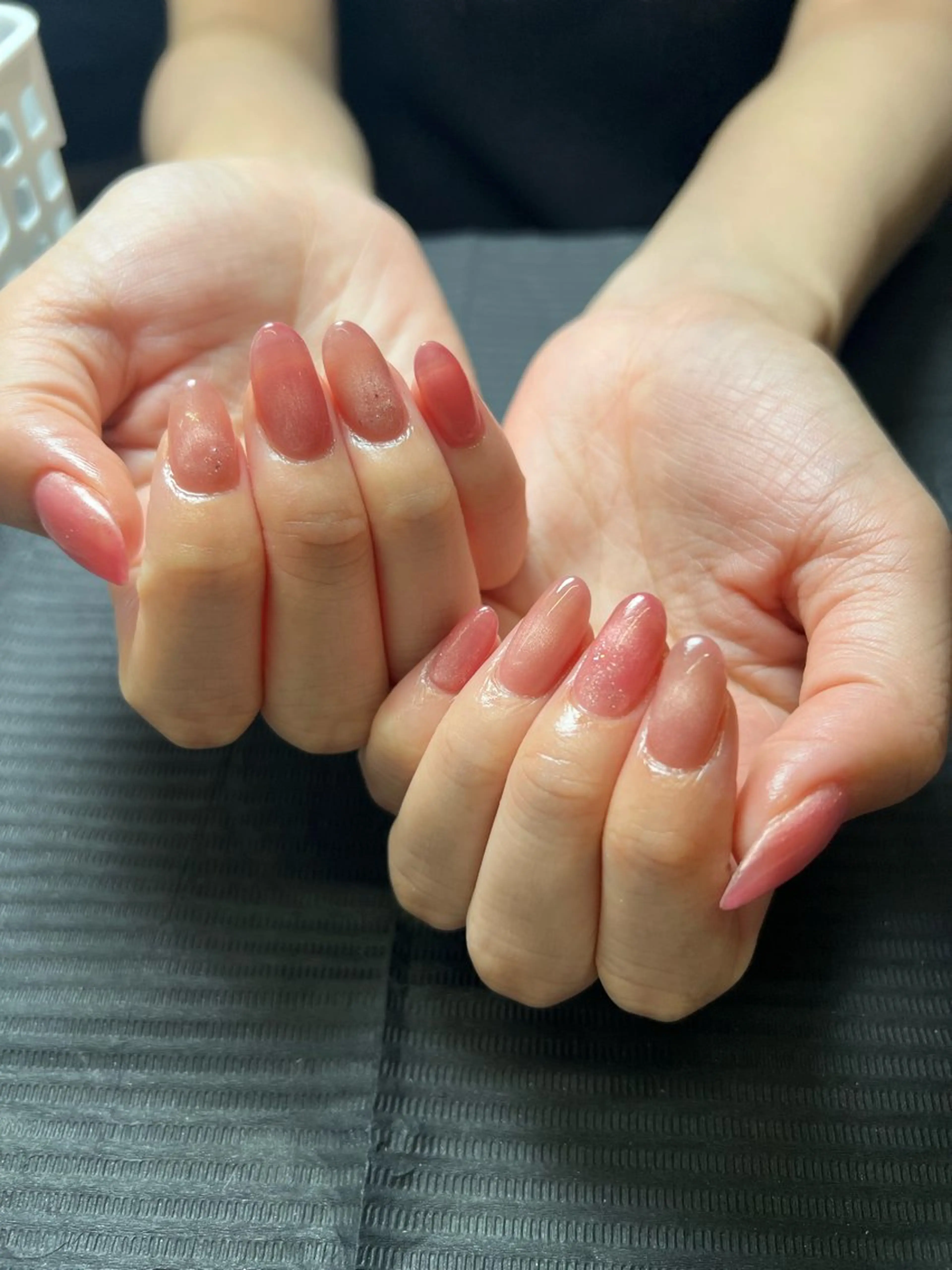 ネイル Emiネイルサロン＆スクール所属・Yui ゆいのネイルデザイン