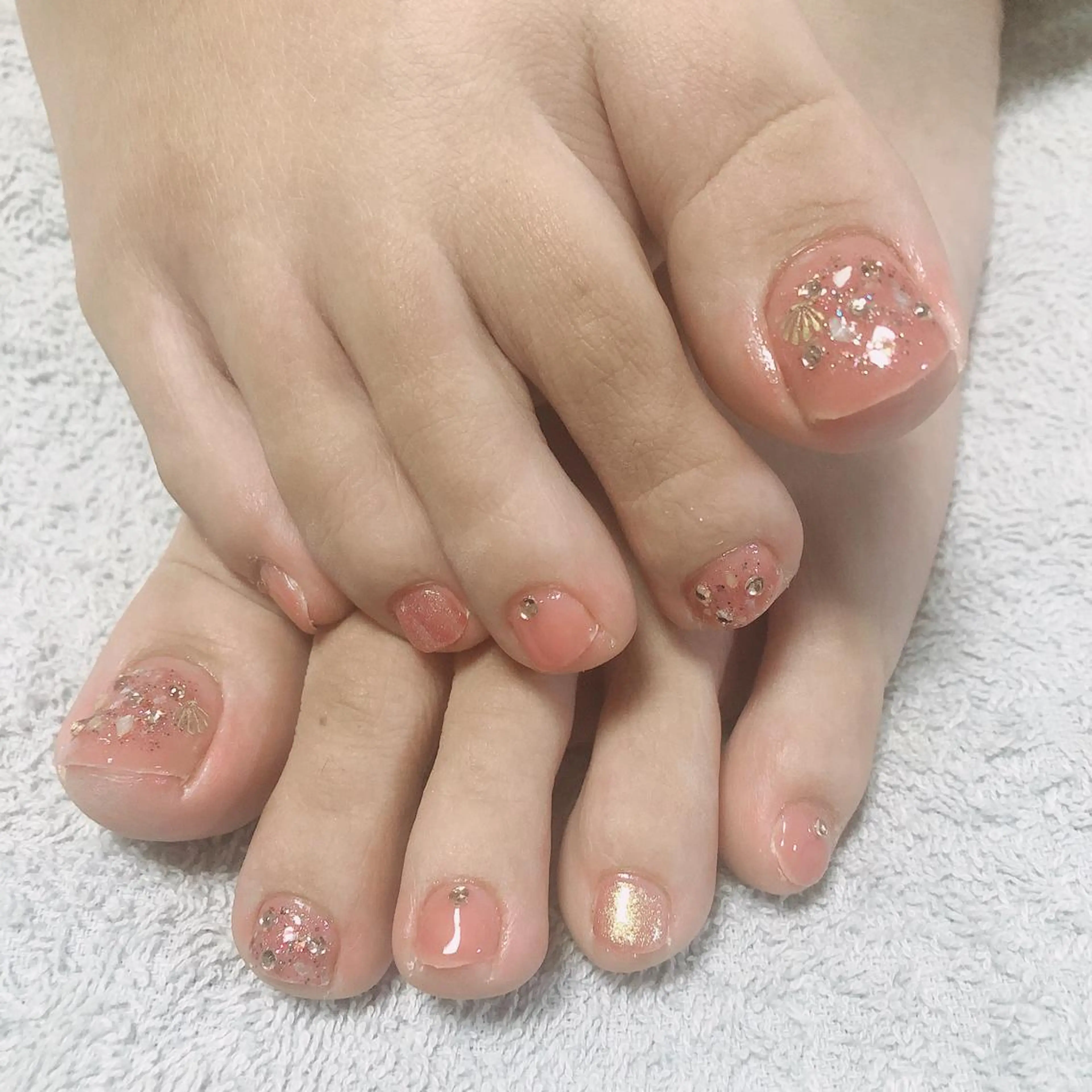 ネイル フットネイル ピンク 結城 怜菜のネイルデザイン