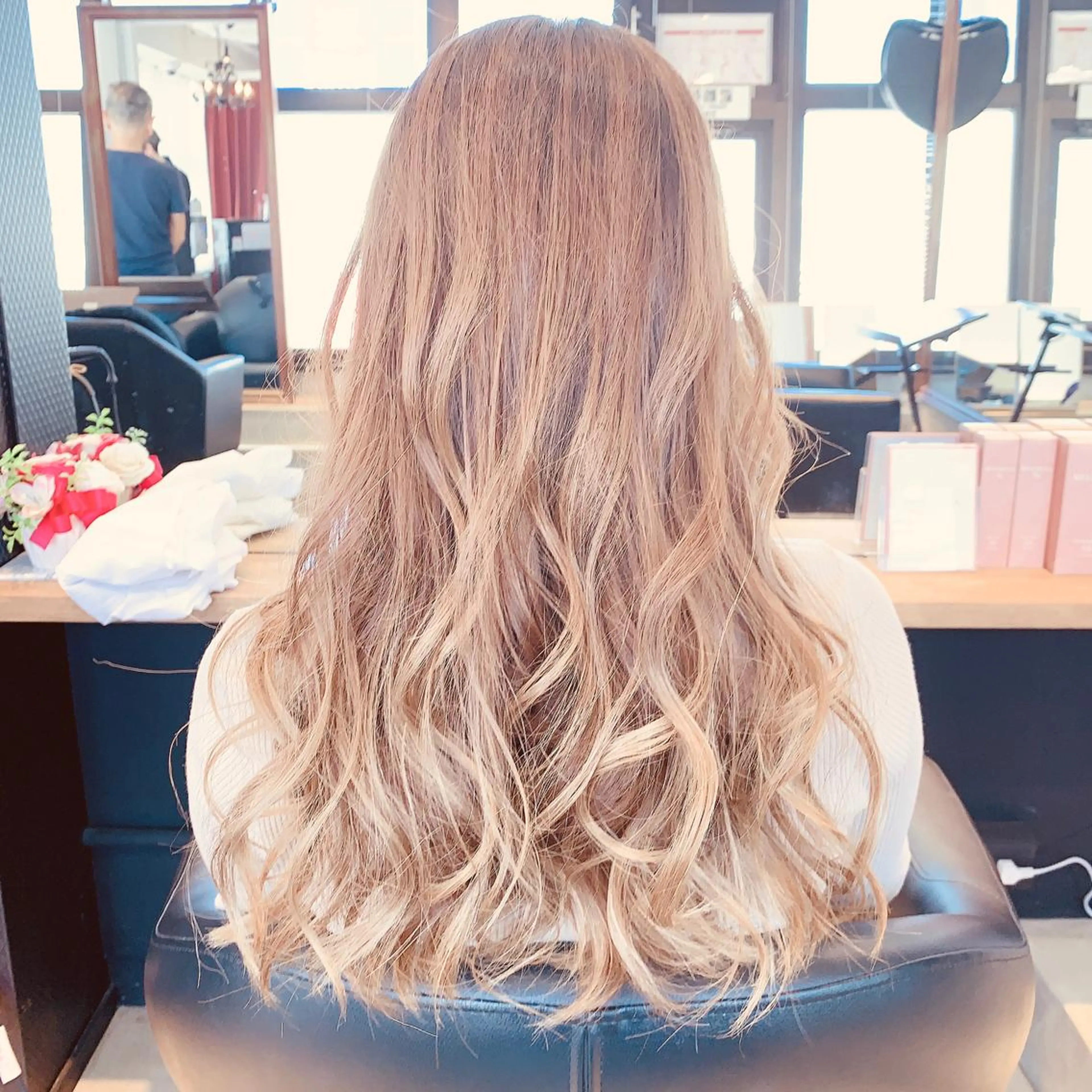 ロング カラー ヘアアレンジ ハイライトカラー ハイトーンカラー ハイライト ロング Halo 長居店 "ROKI"のヘアスタイル