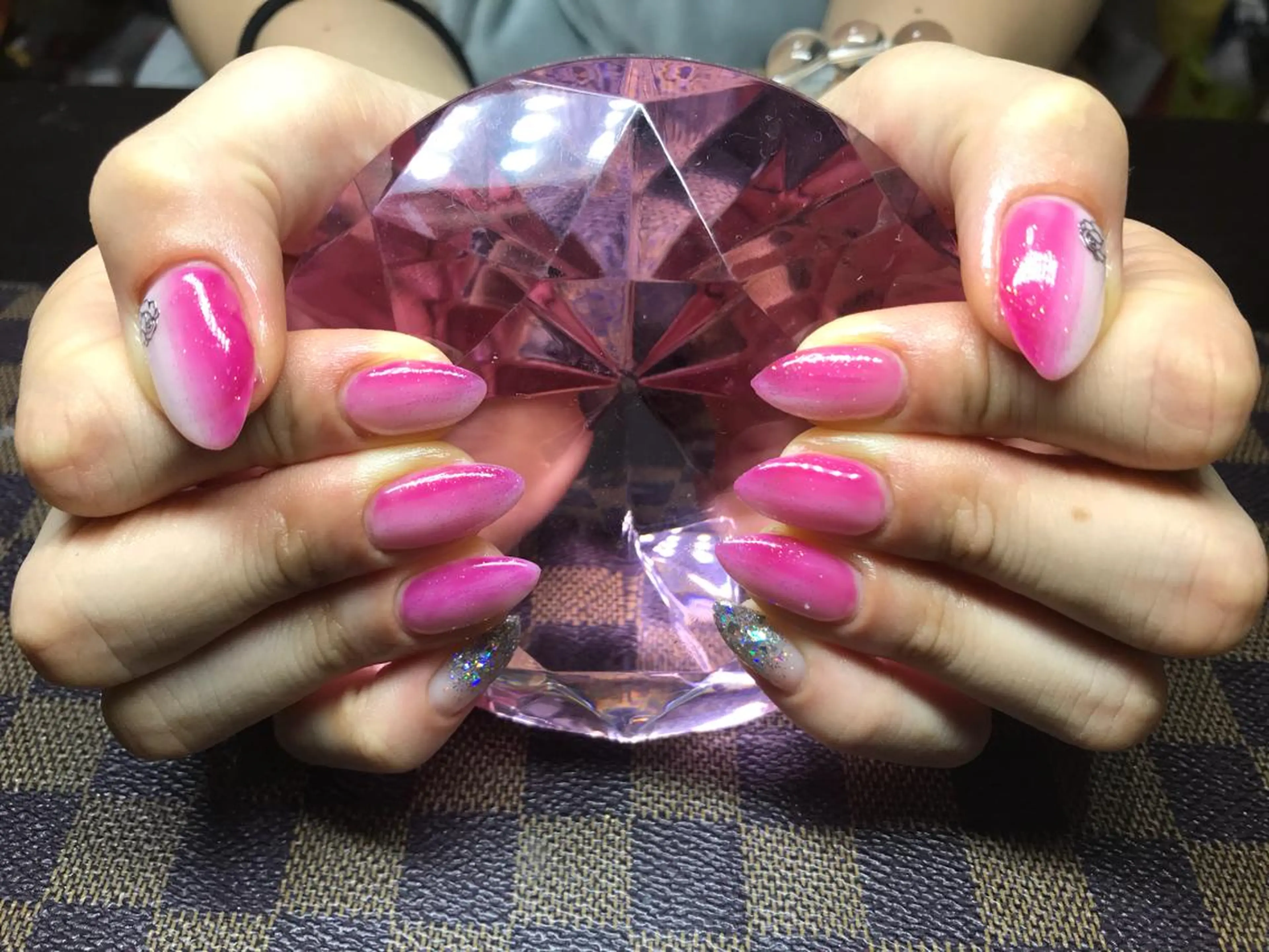 ネイル ハンドネイル みんなの店所属・仲谷 つかさのエステ・リラクイメージ